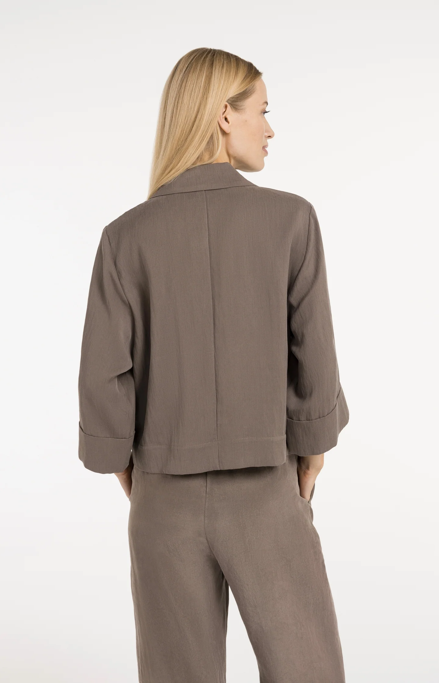 Blazer with kimono sleeves and buttons - Image 4