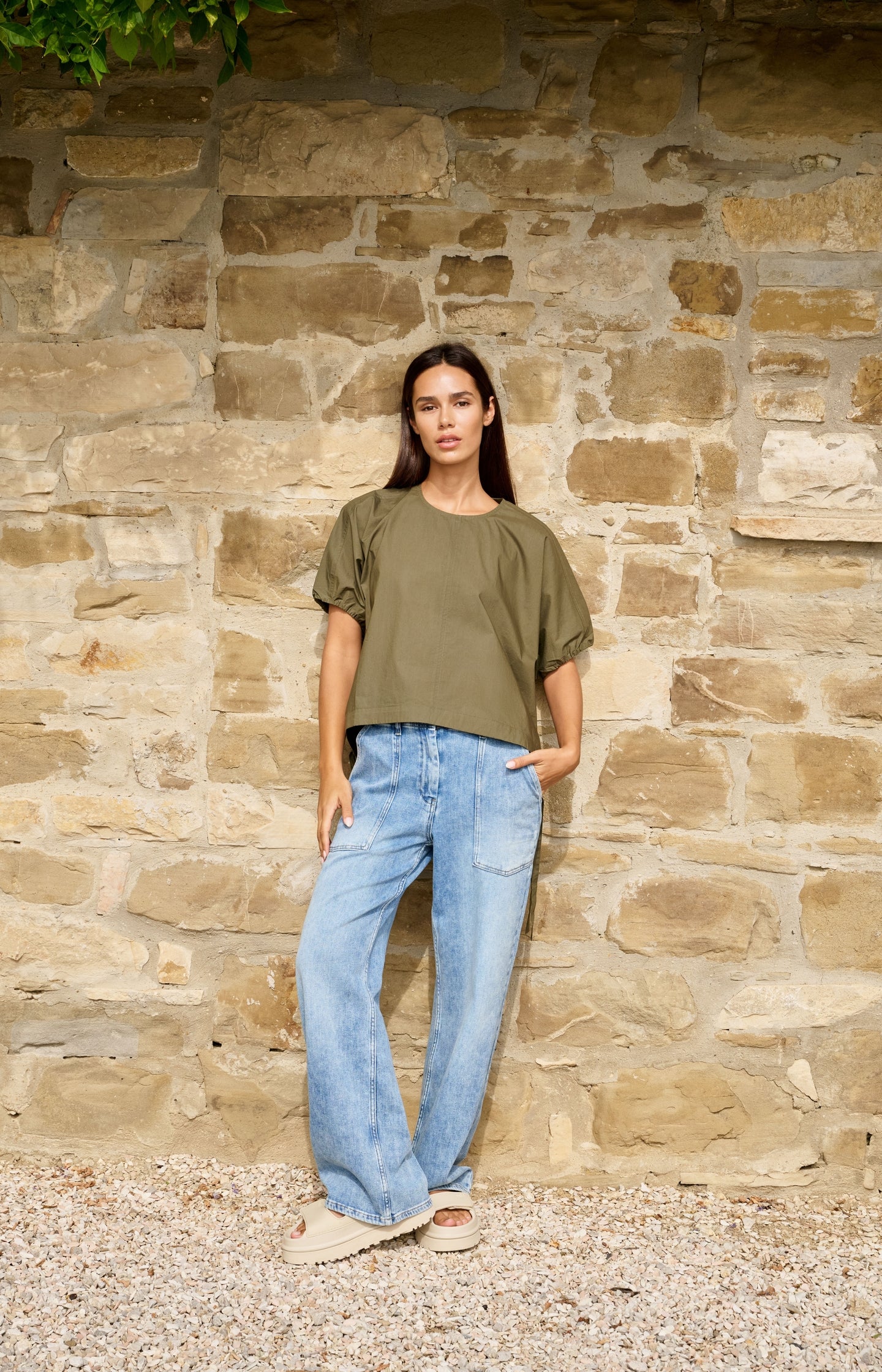 Boxy top with adjustable waist and puff sleeves - Image 6
