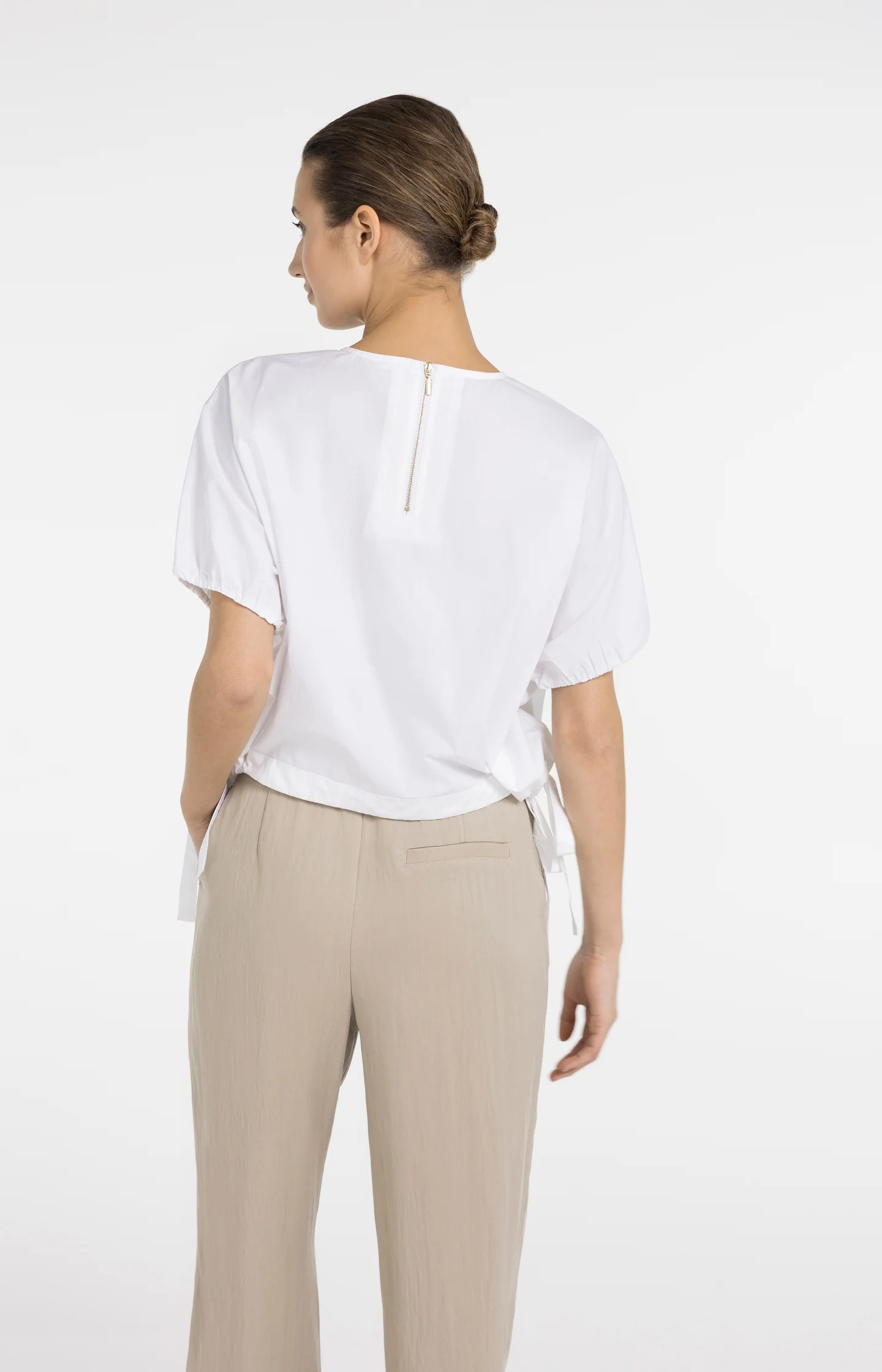 Boxy top with adjustable waist and puff sleeves - Image 4