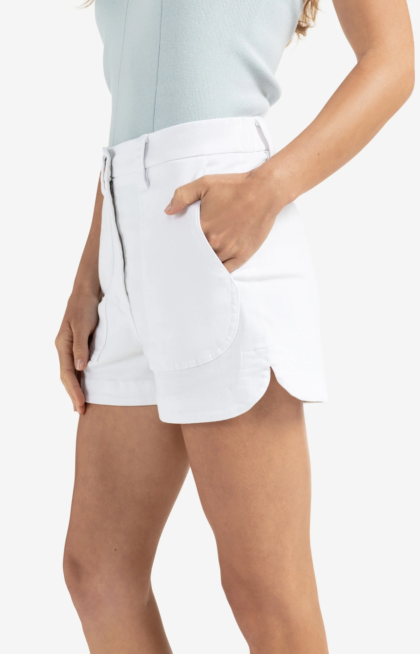 Cargo shorts with patch pockets and elastic waistband - Image 3