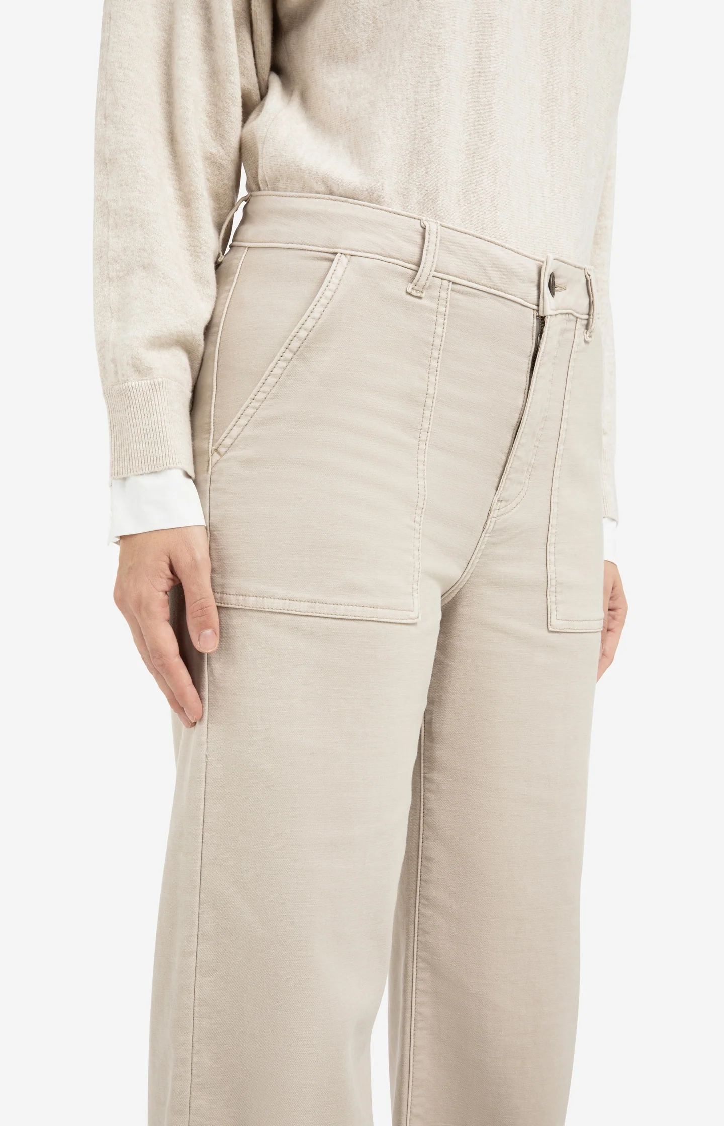 Cargo trousers with straight legs and patch pockets (L32) - Image 5
