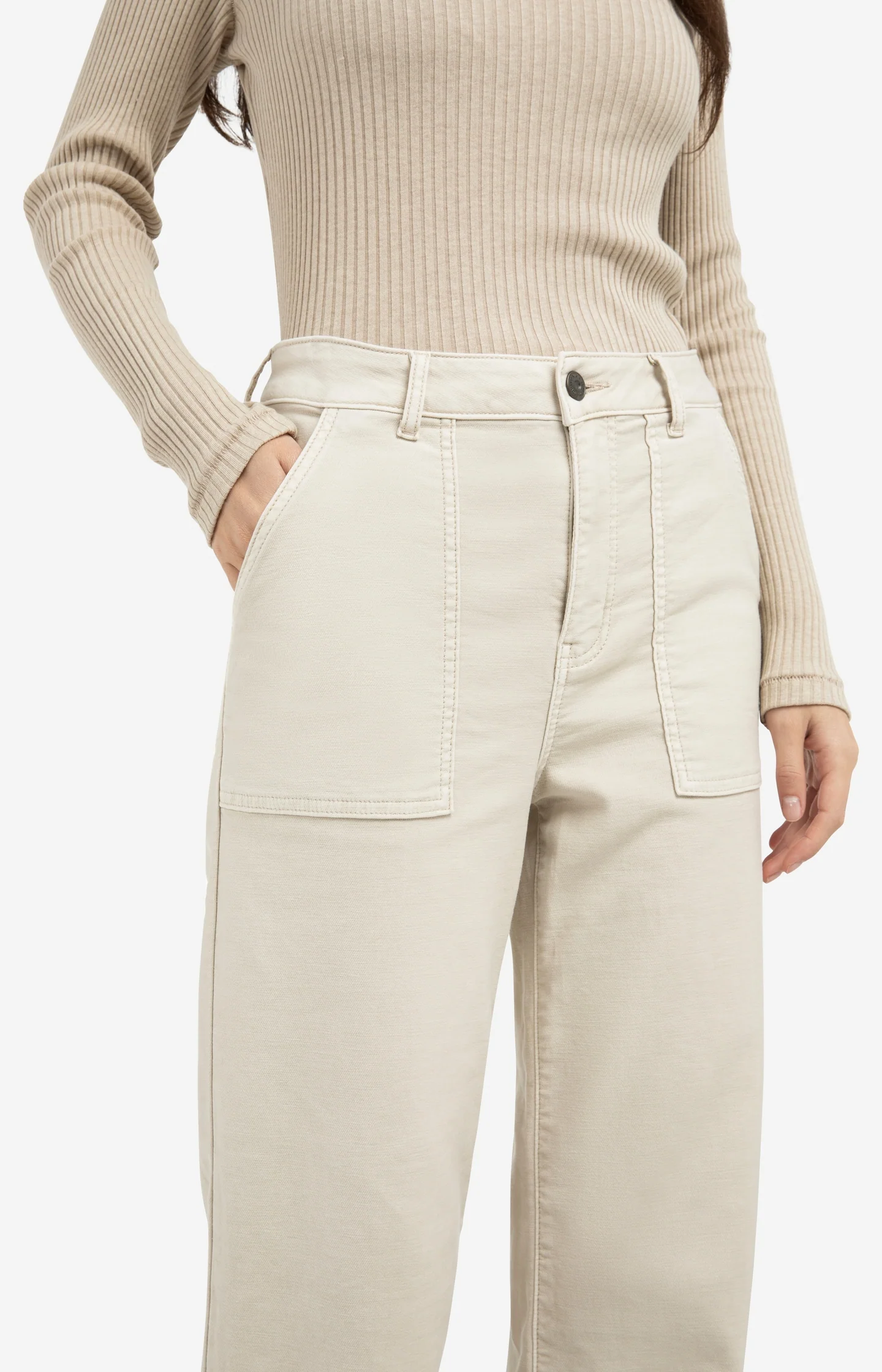 Cargo trousers with straight legs and patch pockets (L32) - Image 5