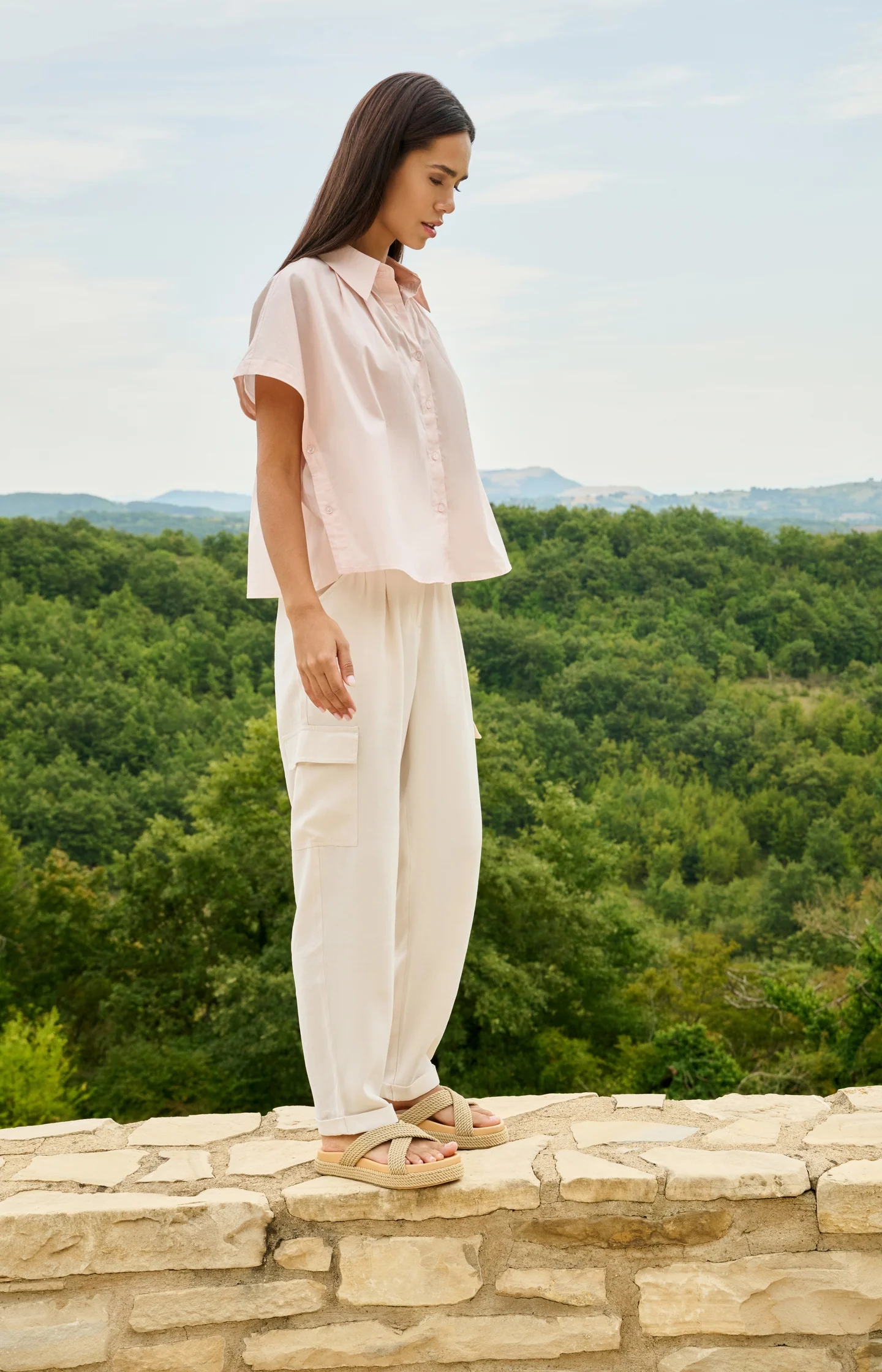 Cargo trousers with straight legs and pleats - Image 7
