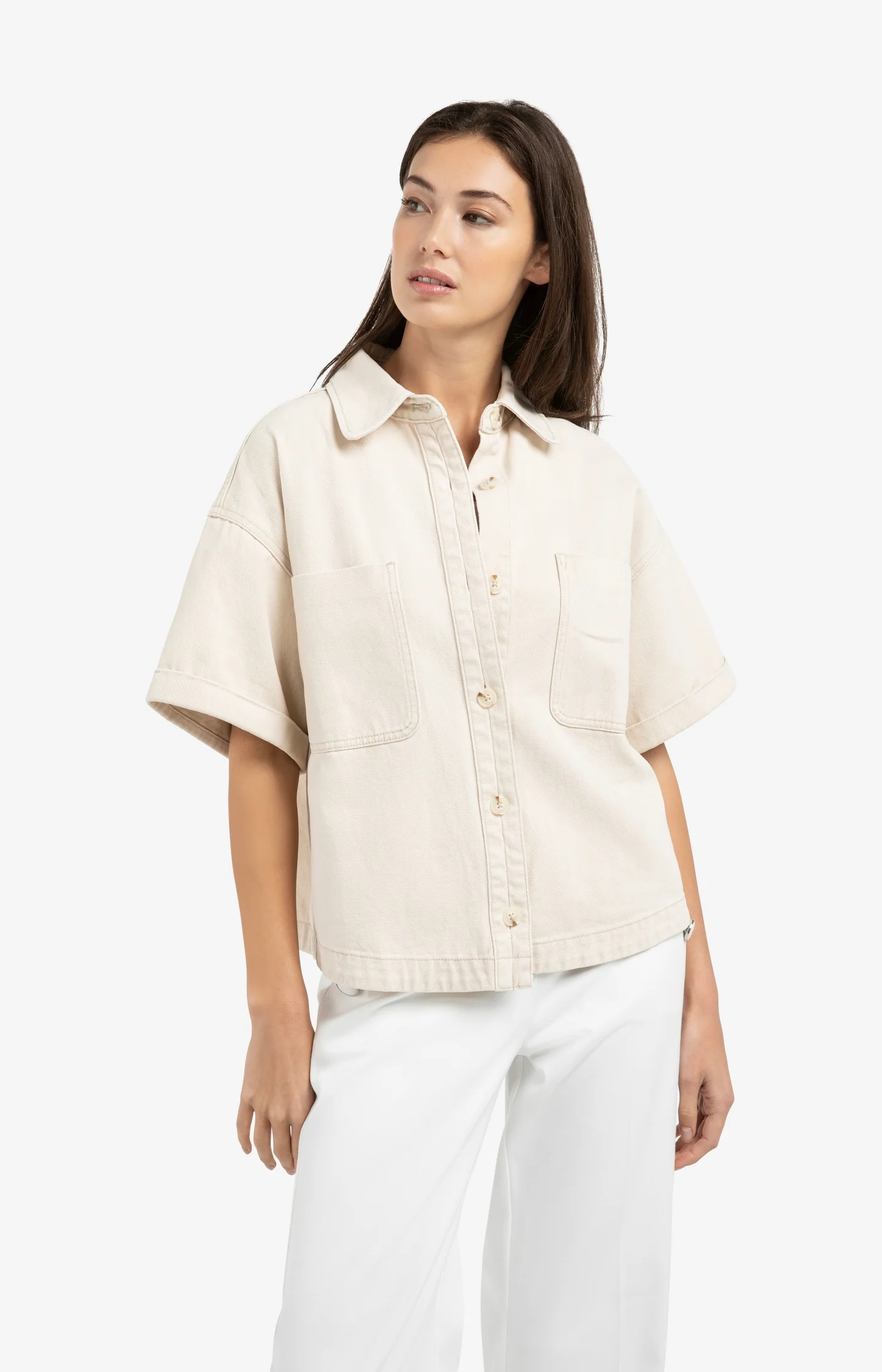 Denim jacket with short sleeves and patch pockets - Image 4