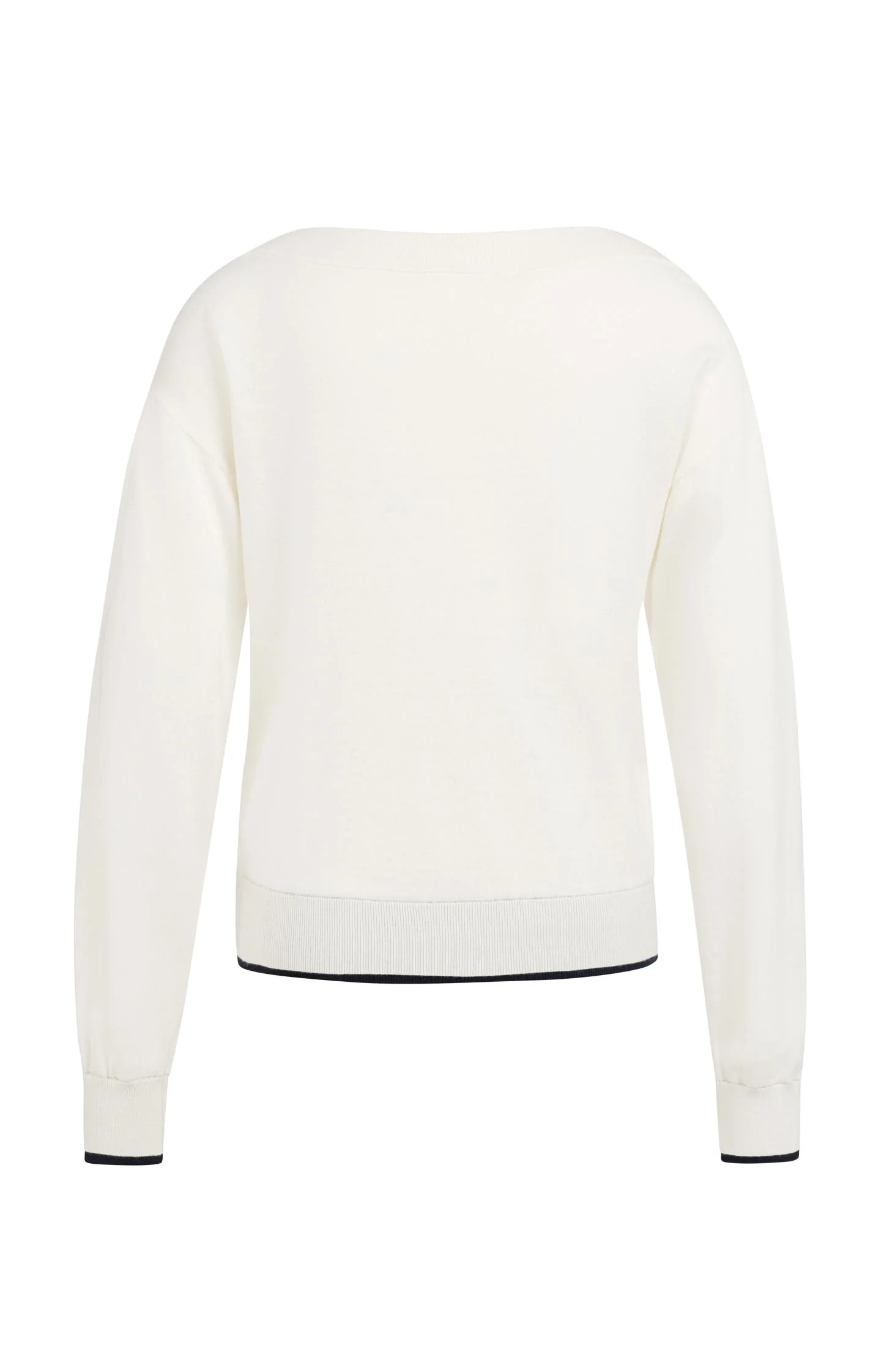 Fine knit sweater with boat neckline and long sleeves - Image 6