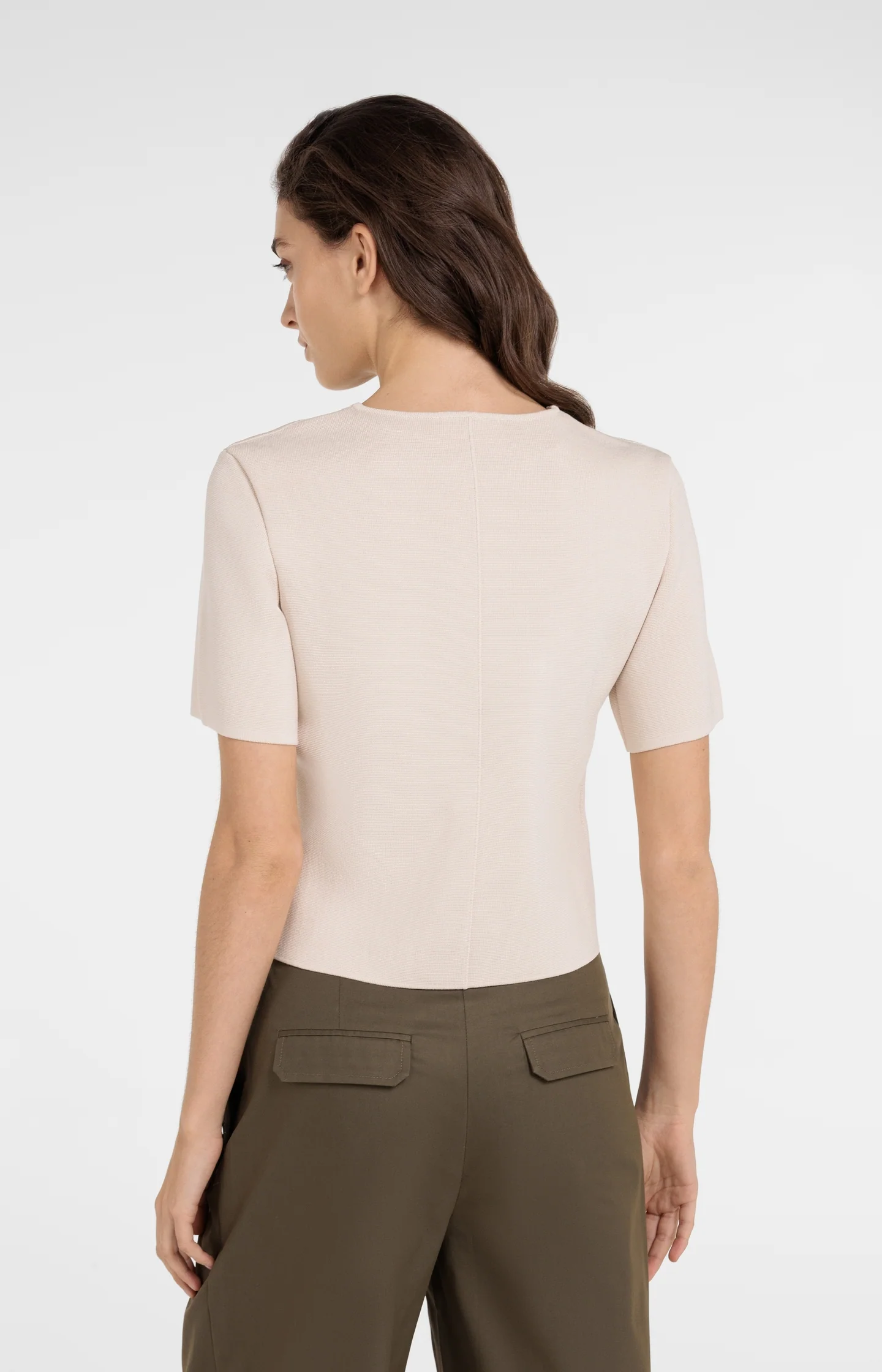 Fine knitted gilet with V-neck and slanted button closure - Image 4