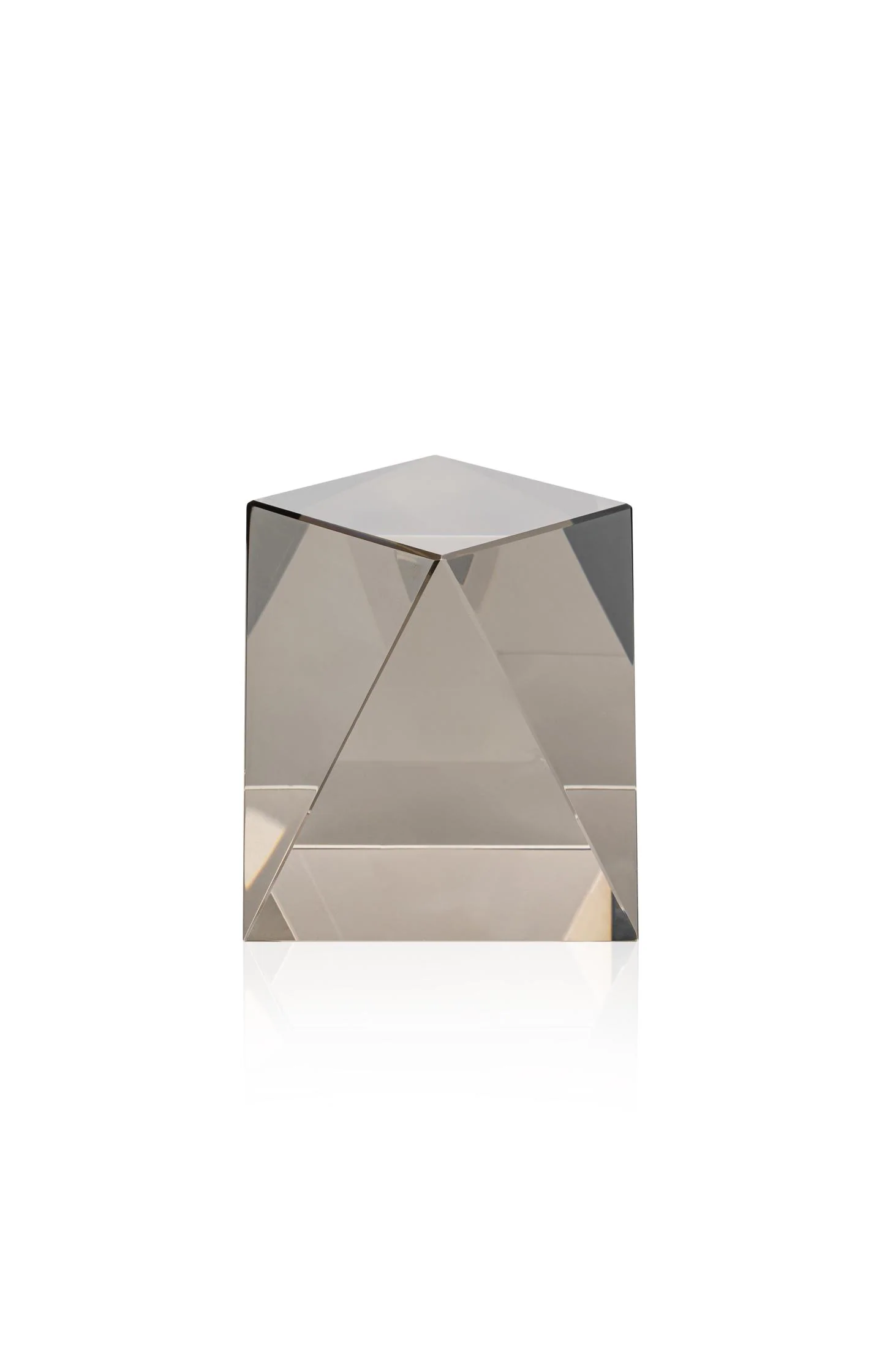 Glass sculpture with geometric shape - Image 3