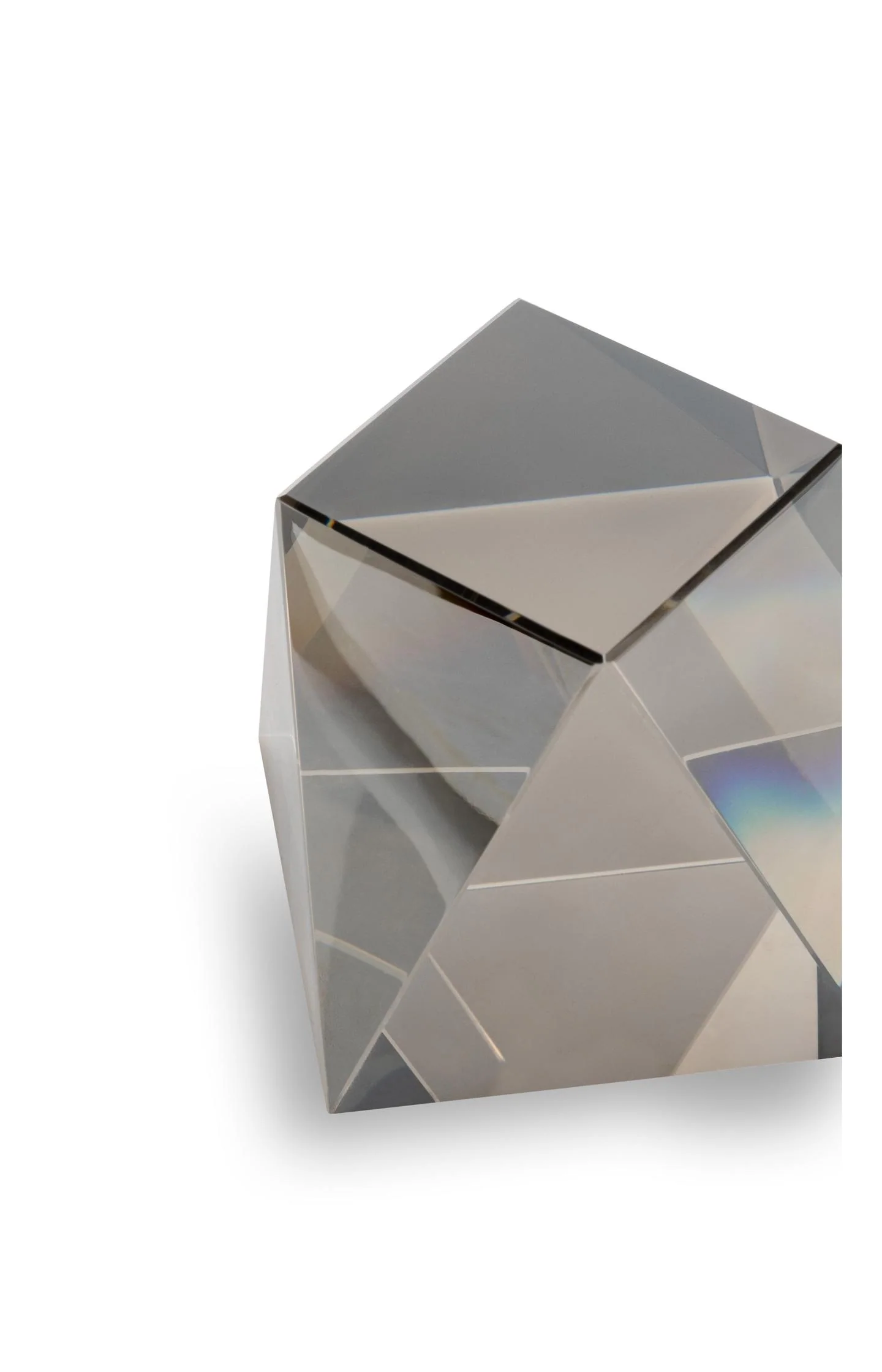 Glass sculpture with geometric shape - Image 4