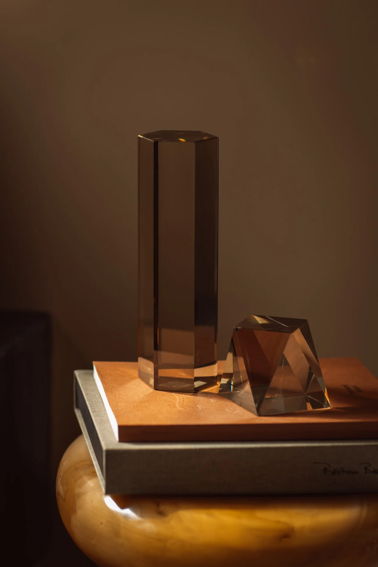 Glass sculpture with hexagonal shape
