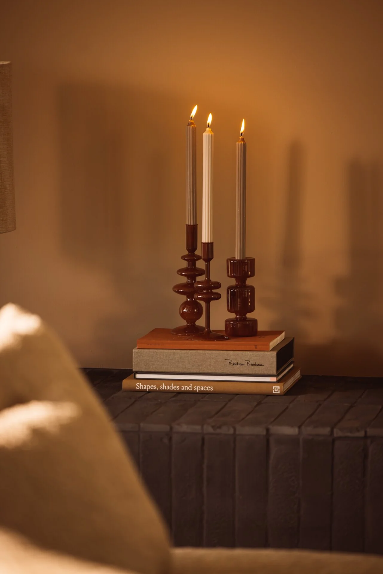 Glossy glass candle holder - small - Image 5