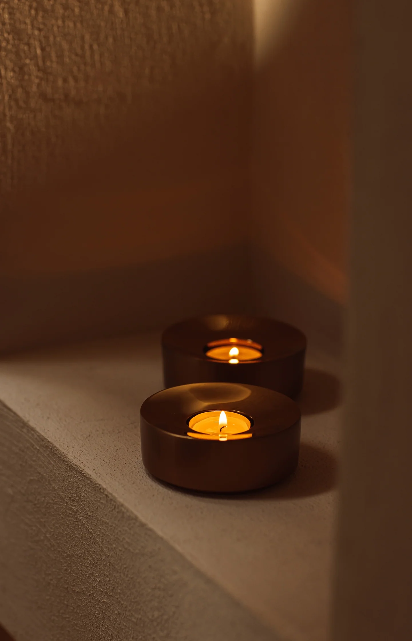Gold-colored tealight holder - Image 2