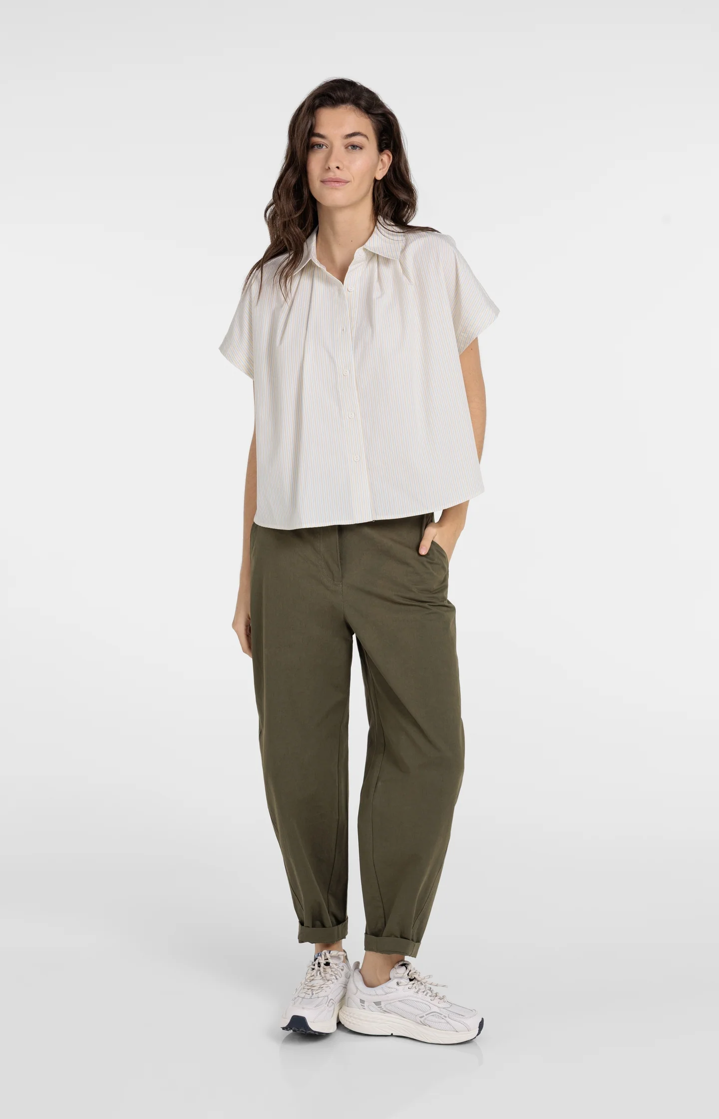 High waist barrel trousers with button detail - Image 8