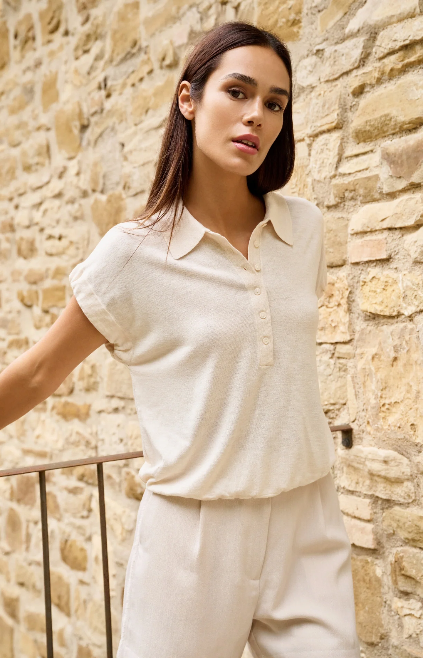 High-waisted shorts in a linen blend - Image 5