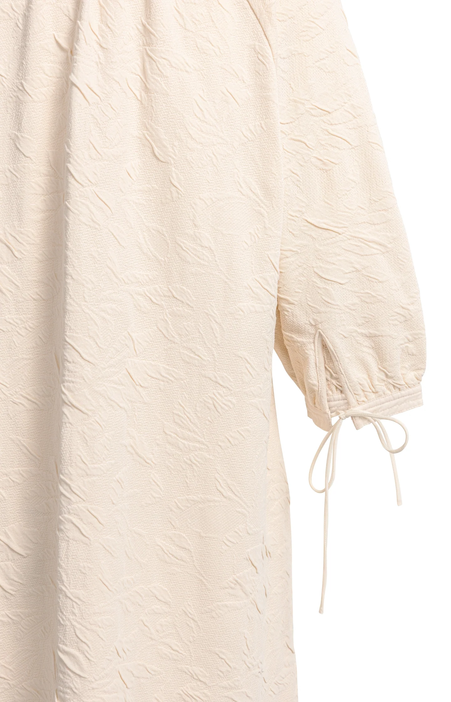 Jersey dress with texture and drawstring details - Image 9