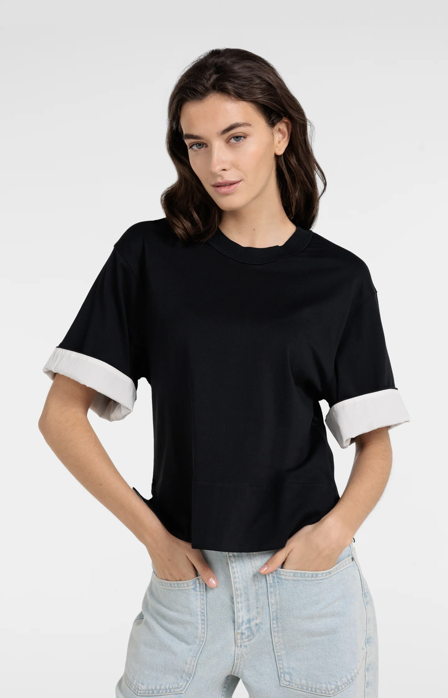 Jersey top with woven details and short sleeves - Image 3