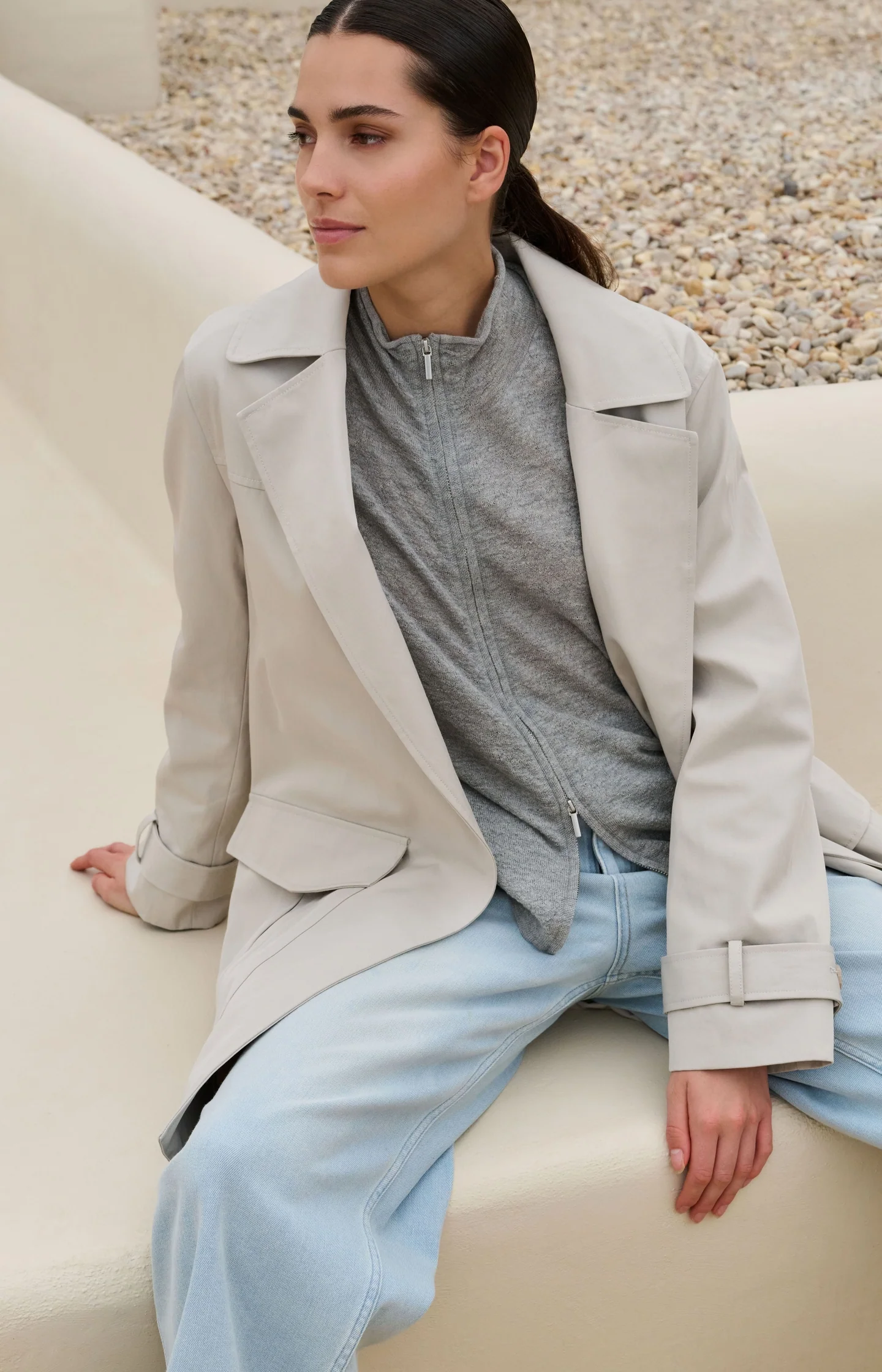 Knitted cardigan with high neck and zipper - Image 6