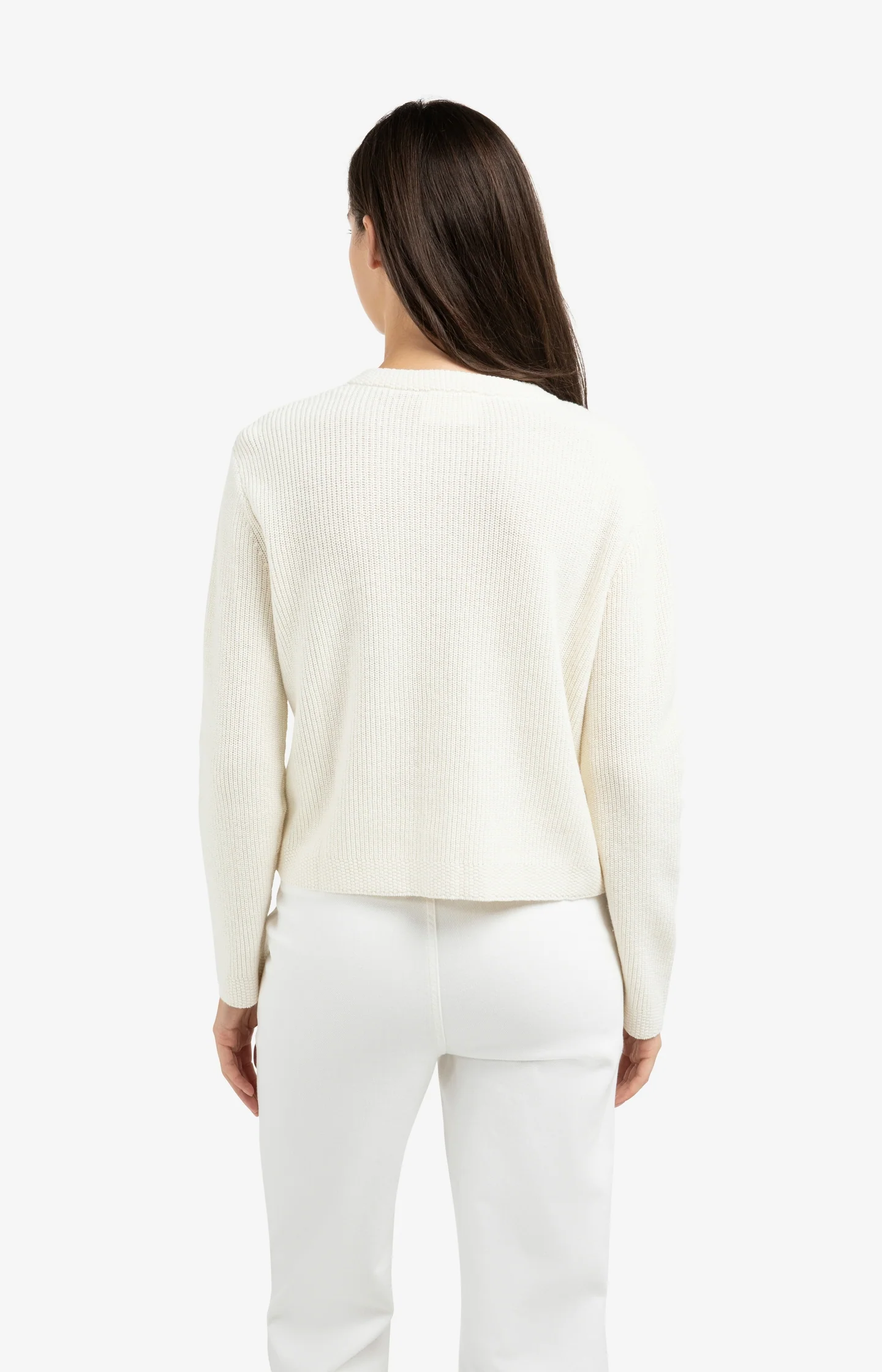 Knitted cardigan with round neck and decorative buttons - Image 4