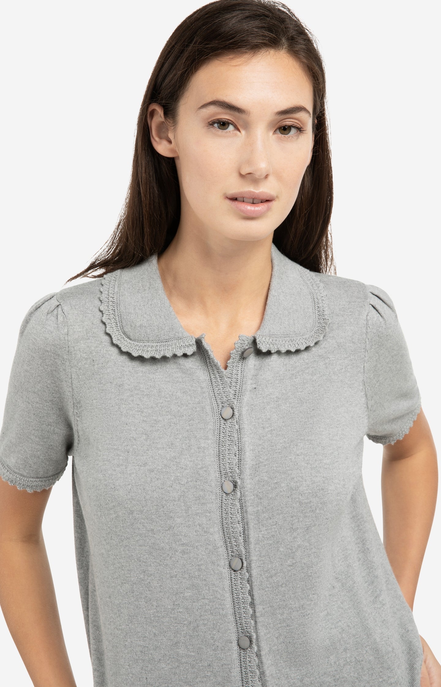 Knitted cardigan with short sleeves and buttons - Image 4