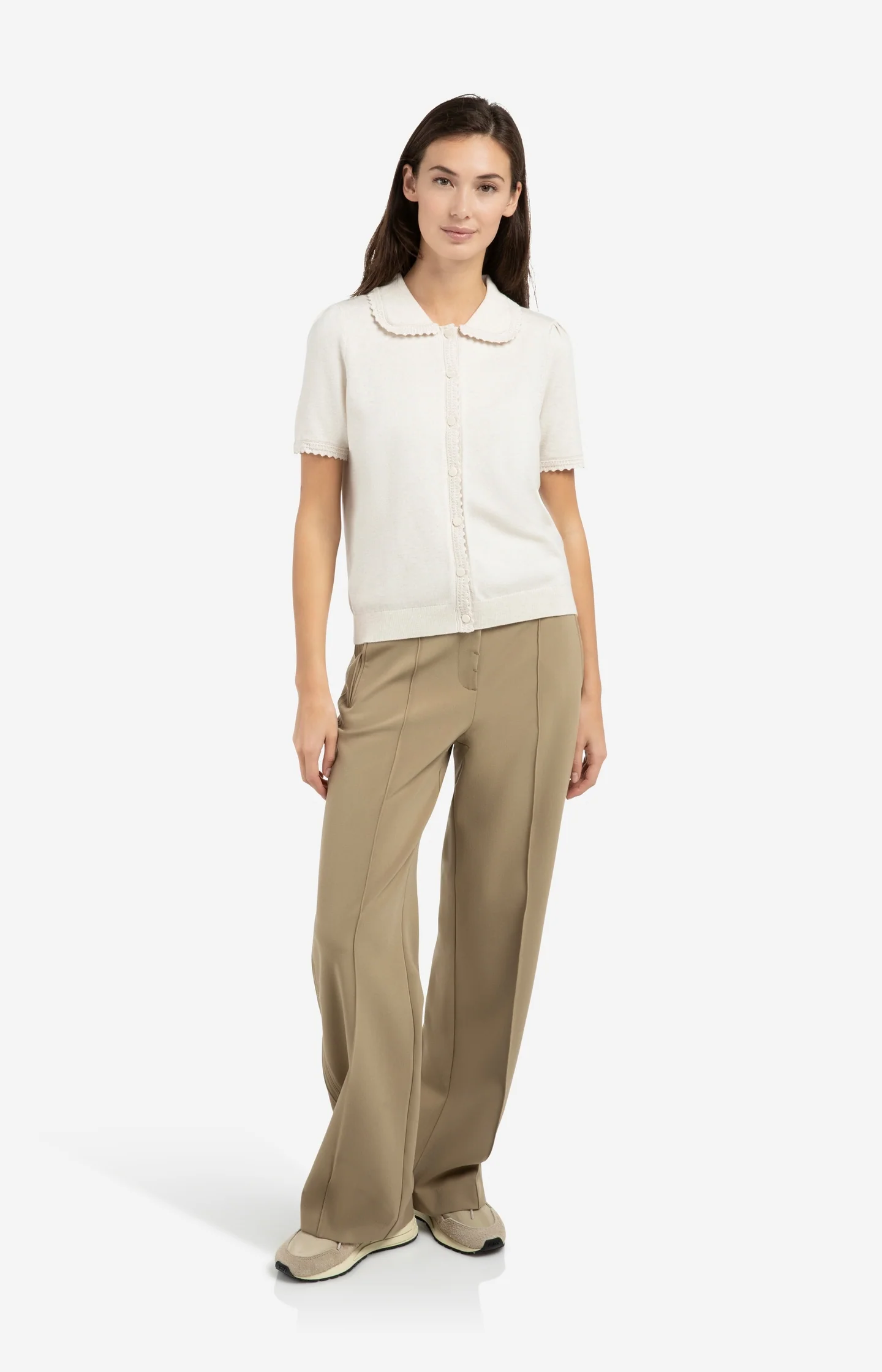 Knitted cardigan with short sleeves and buttons - Image 7