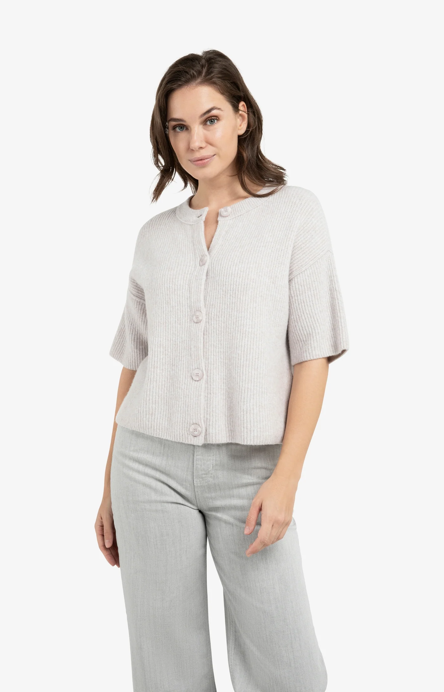 Knitted cardigan with wide short sleeves and buttons - Image 3