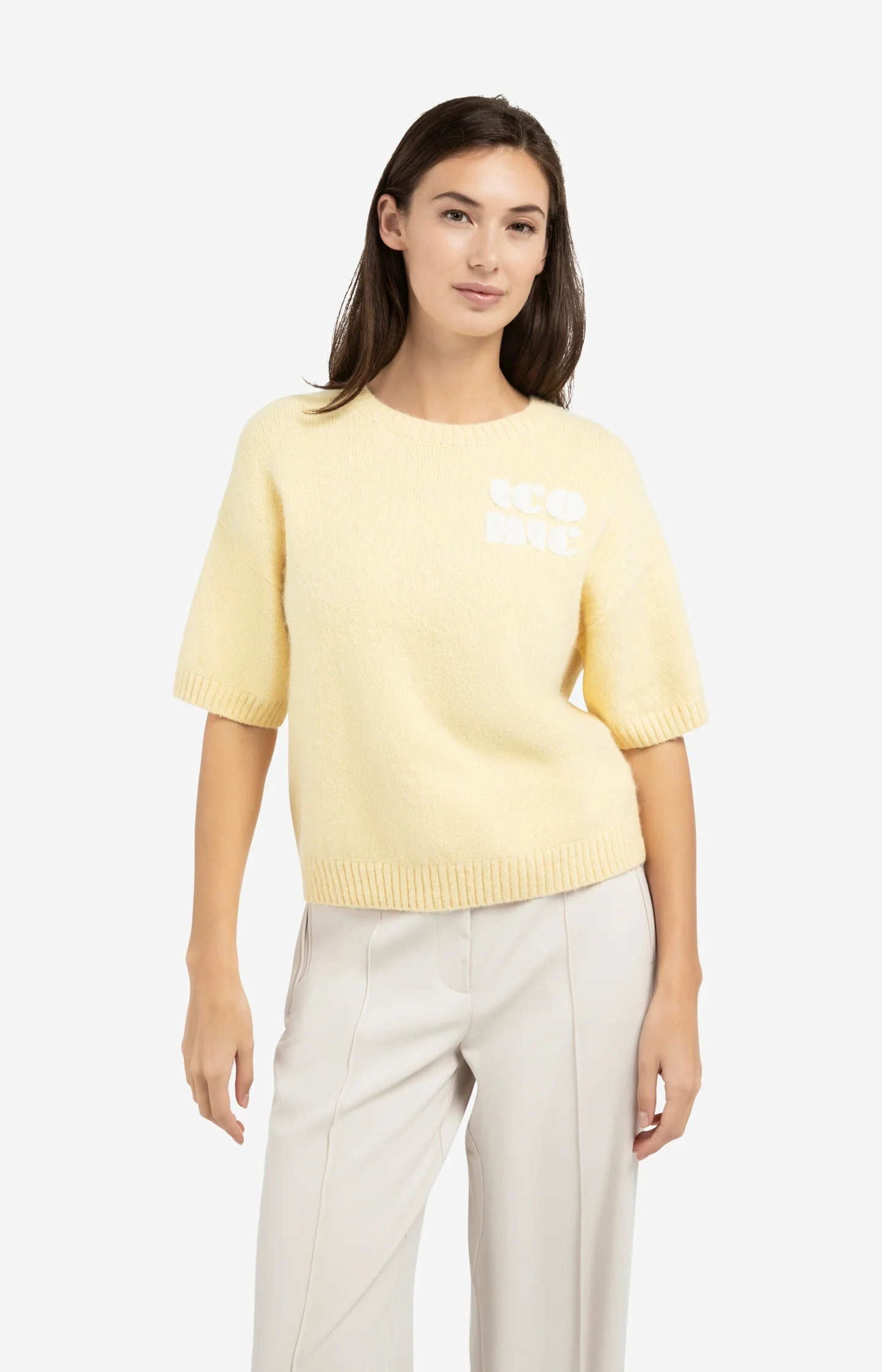 Knitted short sleeve sweater with artwork - Image 3