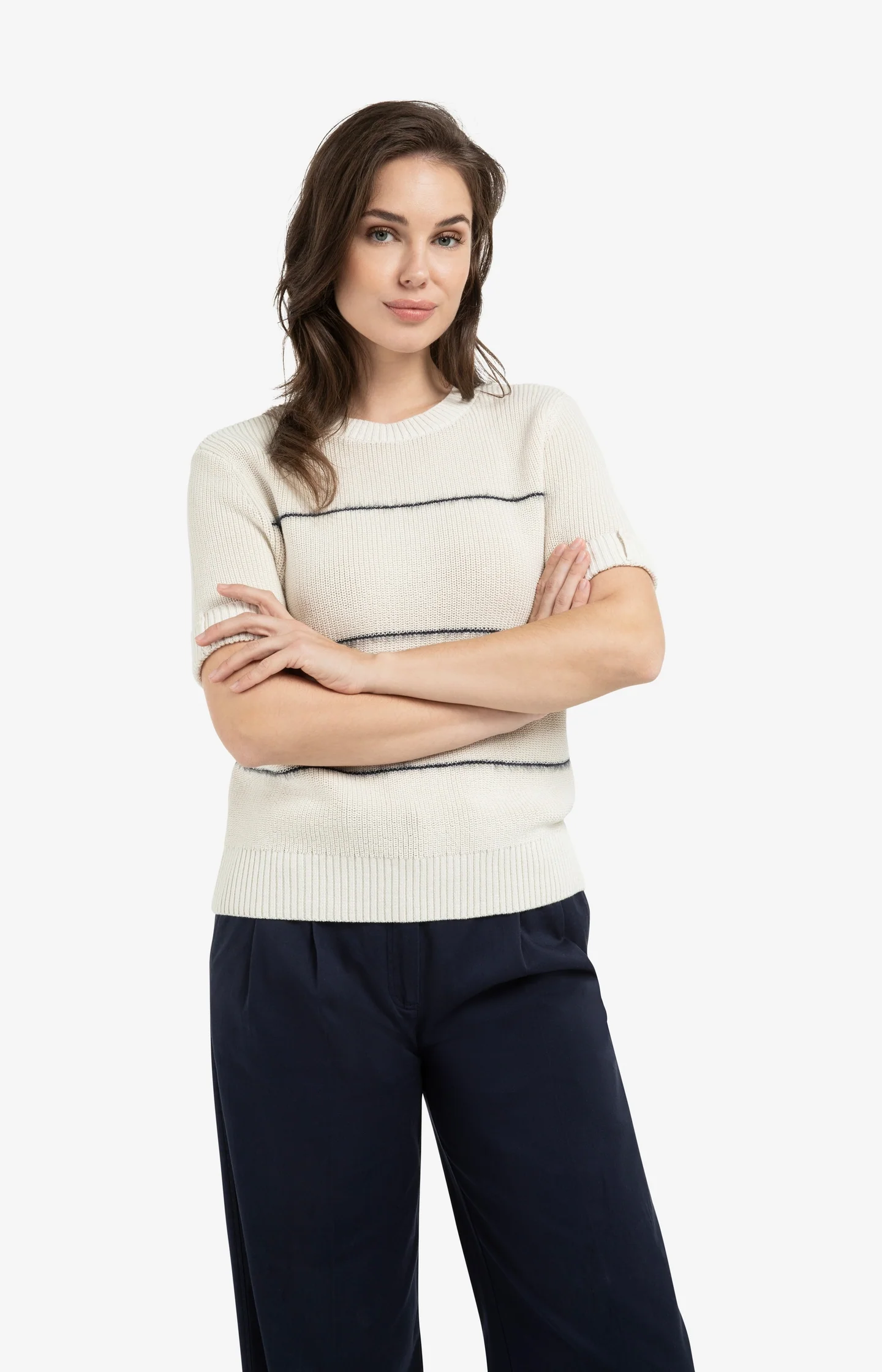 Knitted short sleeve sweater with fuzzy stripes - Image 3
