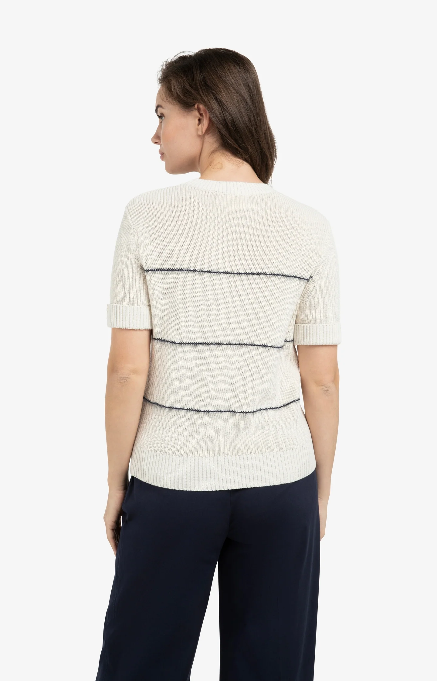 Knitted short sleeve sweater with fuzzy stripes - Image 4