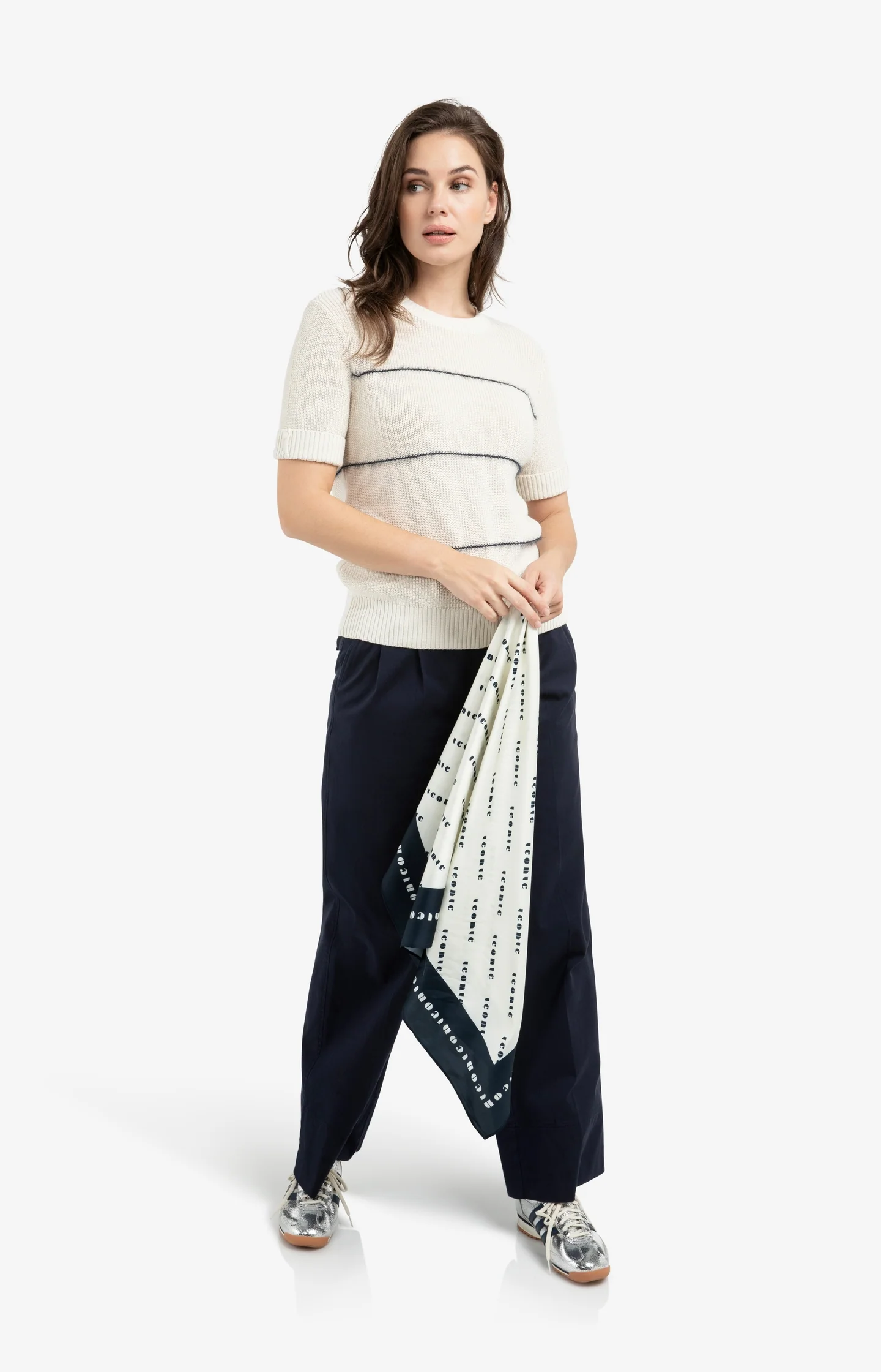 Knitted short sleeve sweater with fuzzy stripes - Image 6