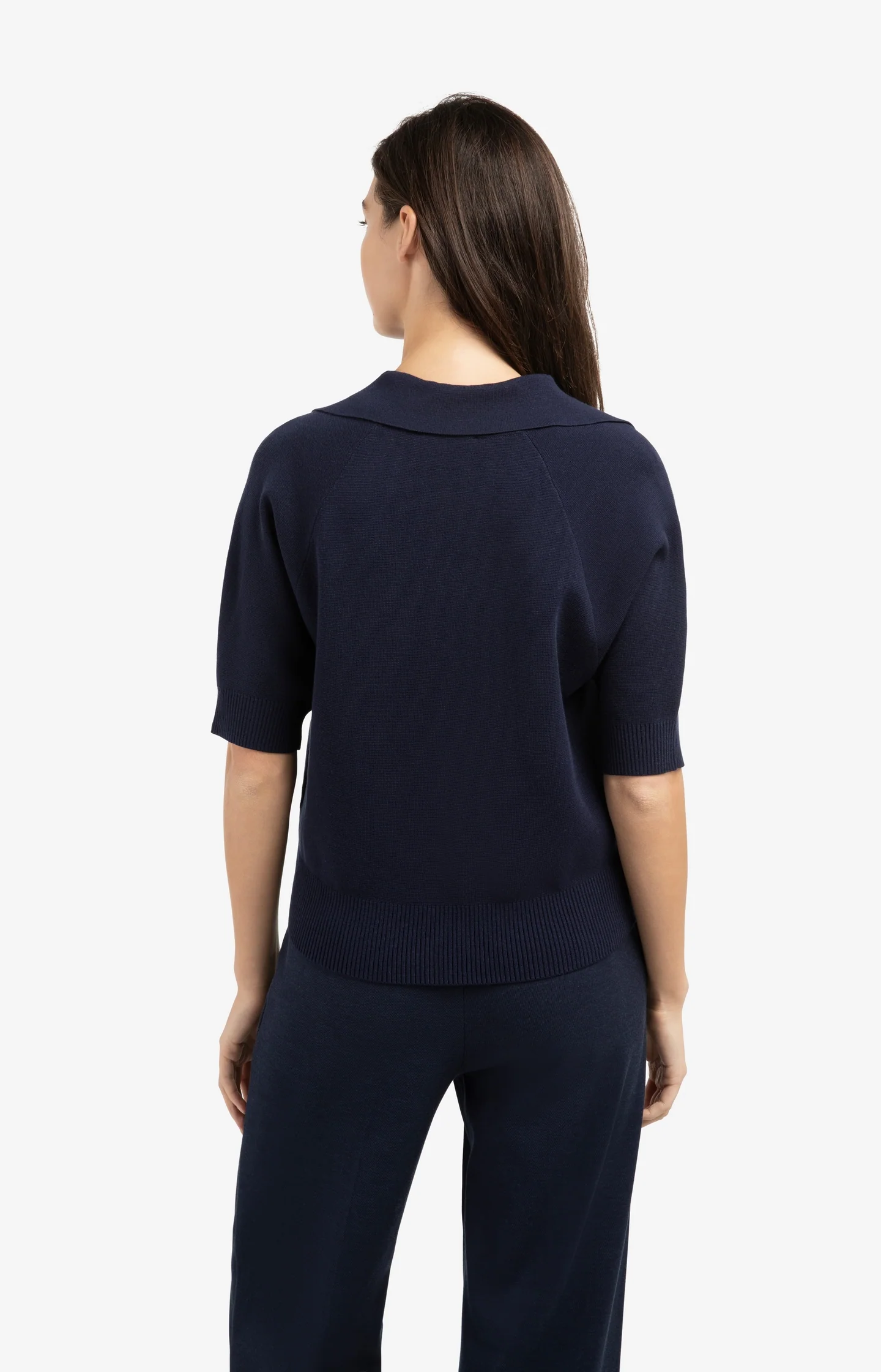 Knitted sweater with collar and short sleeves - Image 4