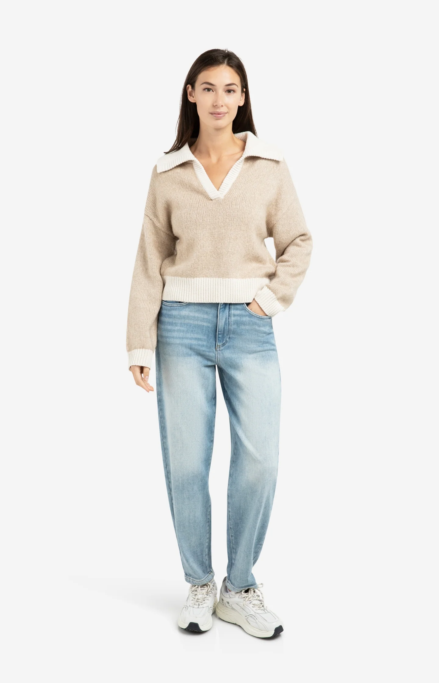 Knitted sweater with contrast collar and trims - Image 6