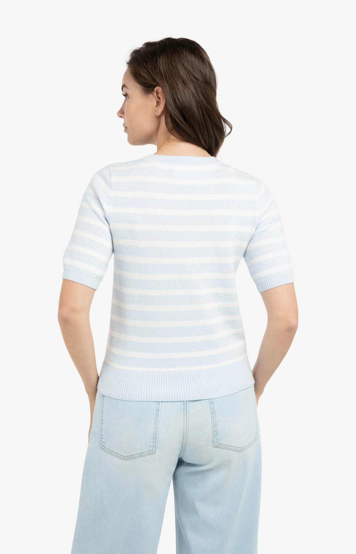 Knitted sweater with stripe pattern and short sleeves - Image 4