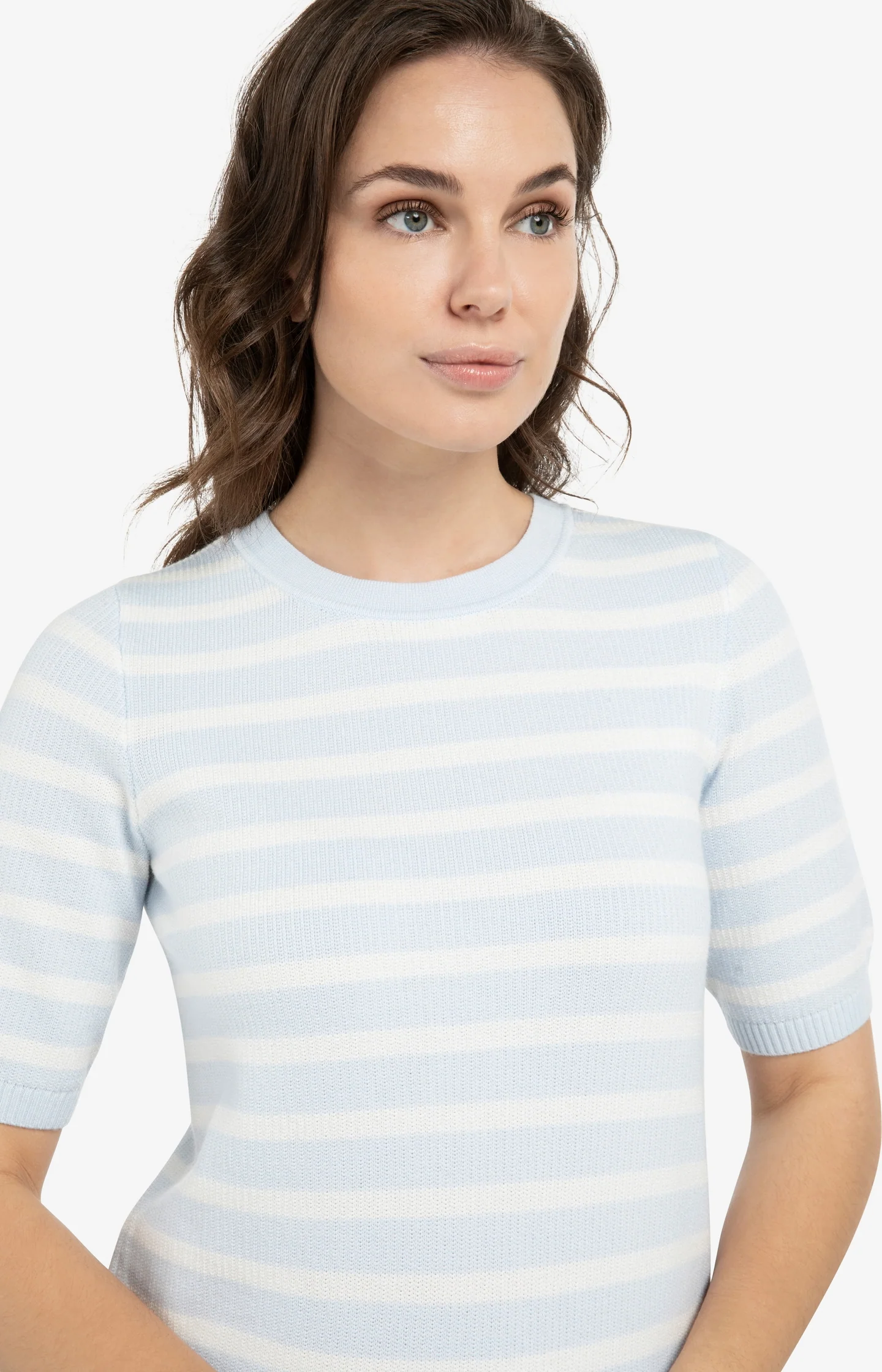 Knitted sweater with stripe pattern and short sleeves - Image 5