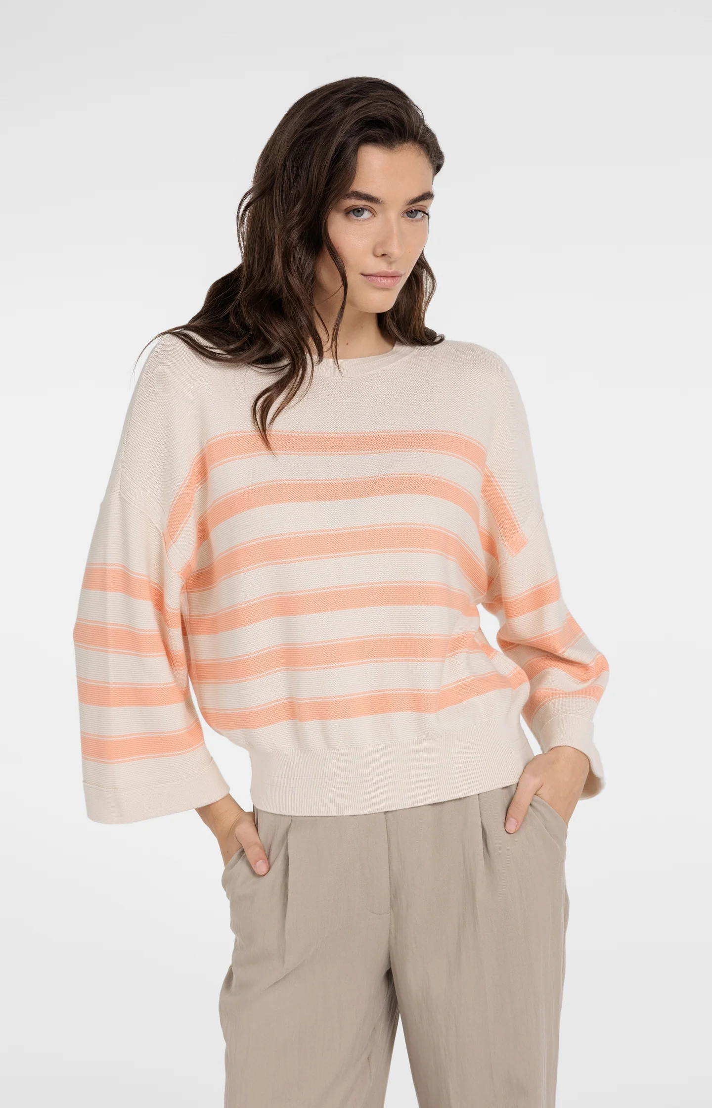 Knitted sweater with stripes and wide sleeves - Image 3