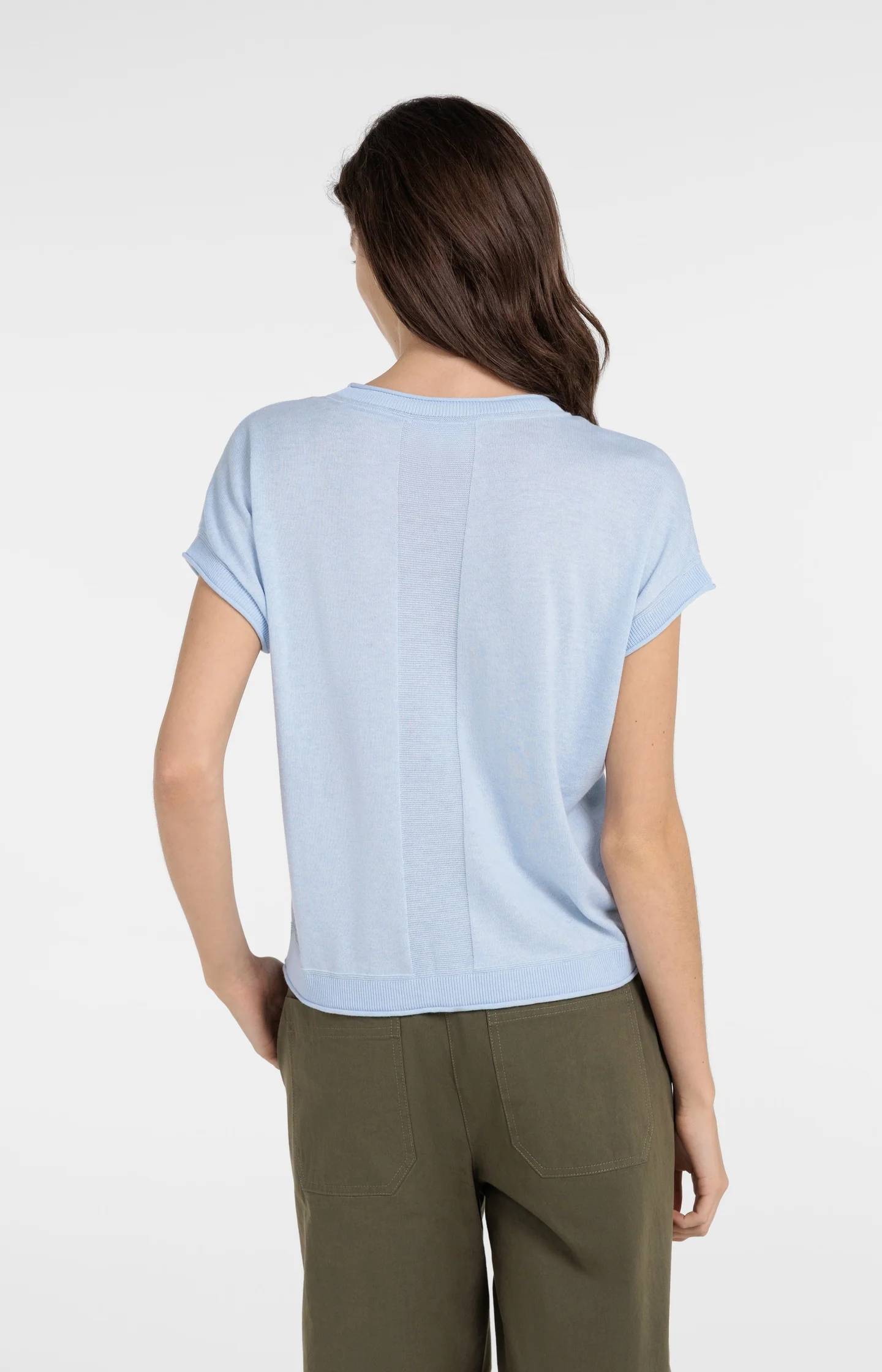 Knitted top with short sleeves and contrasting trims - Image 4