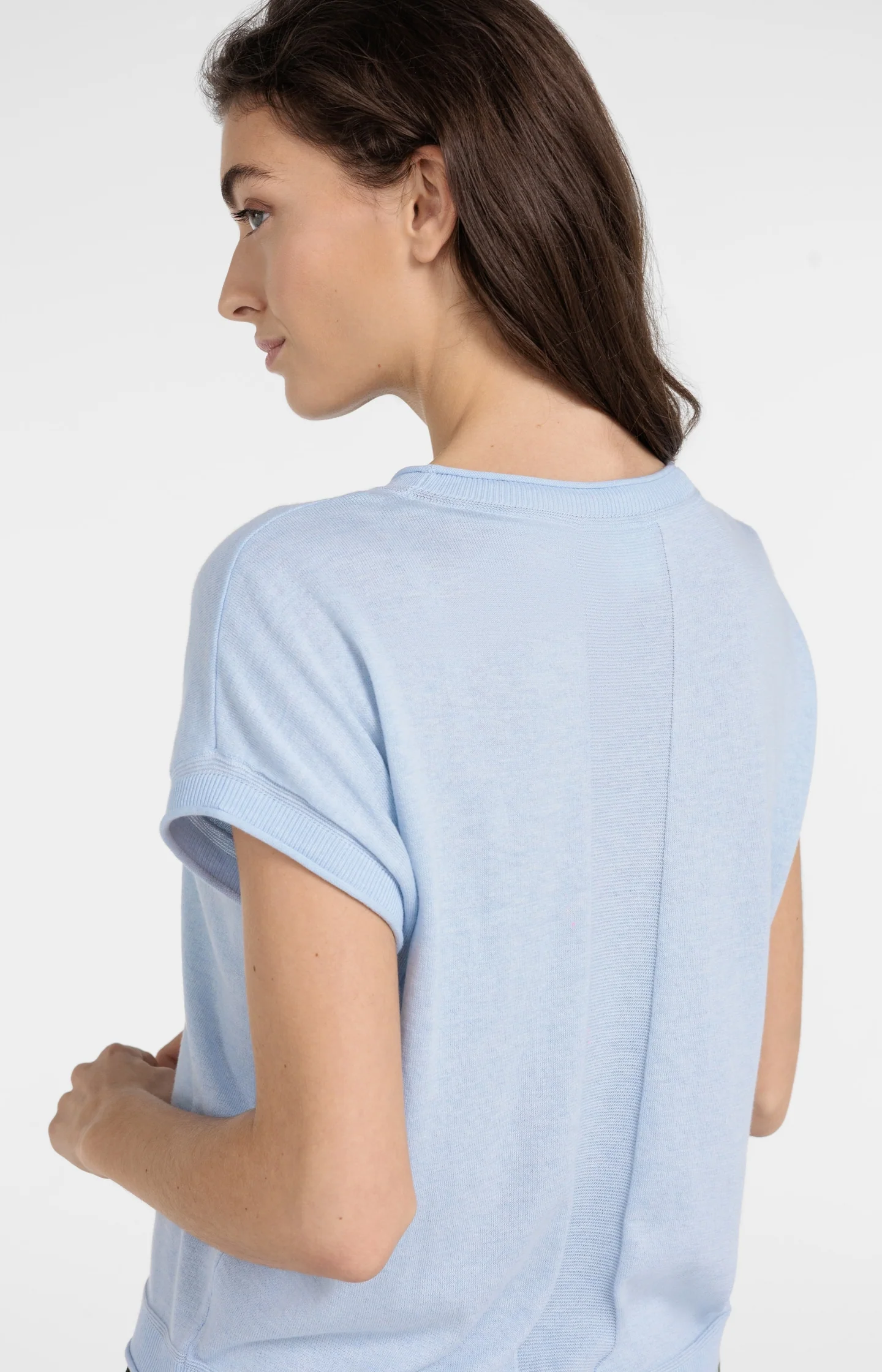 Knitted top with short sleeves and contrasting trims - Image 6