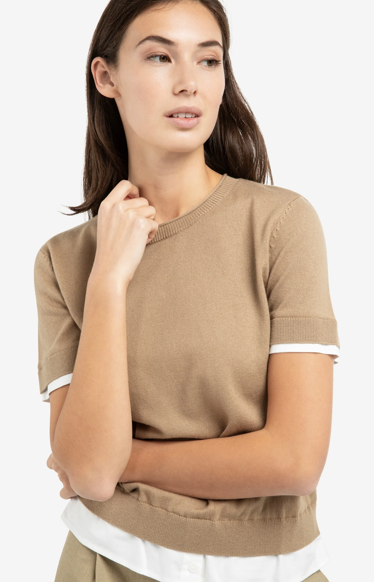 Knitted top with short sleeves and double blouse hem - Image 5