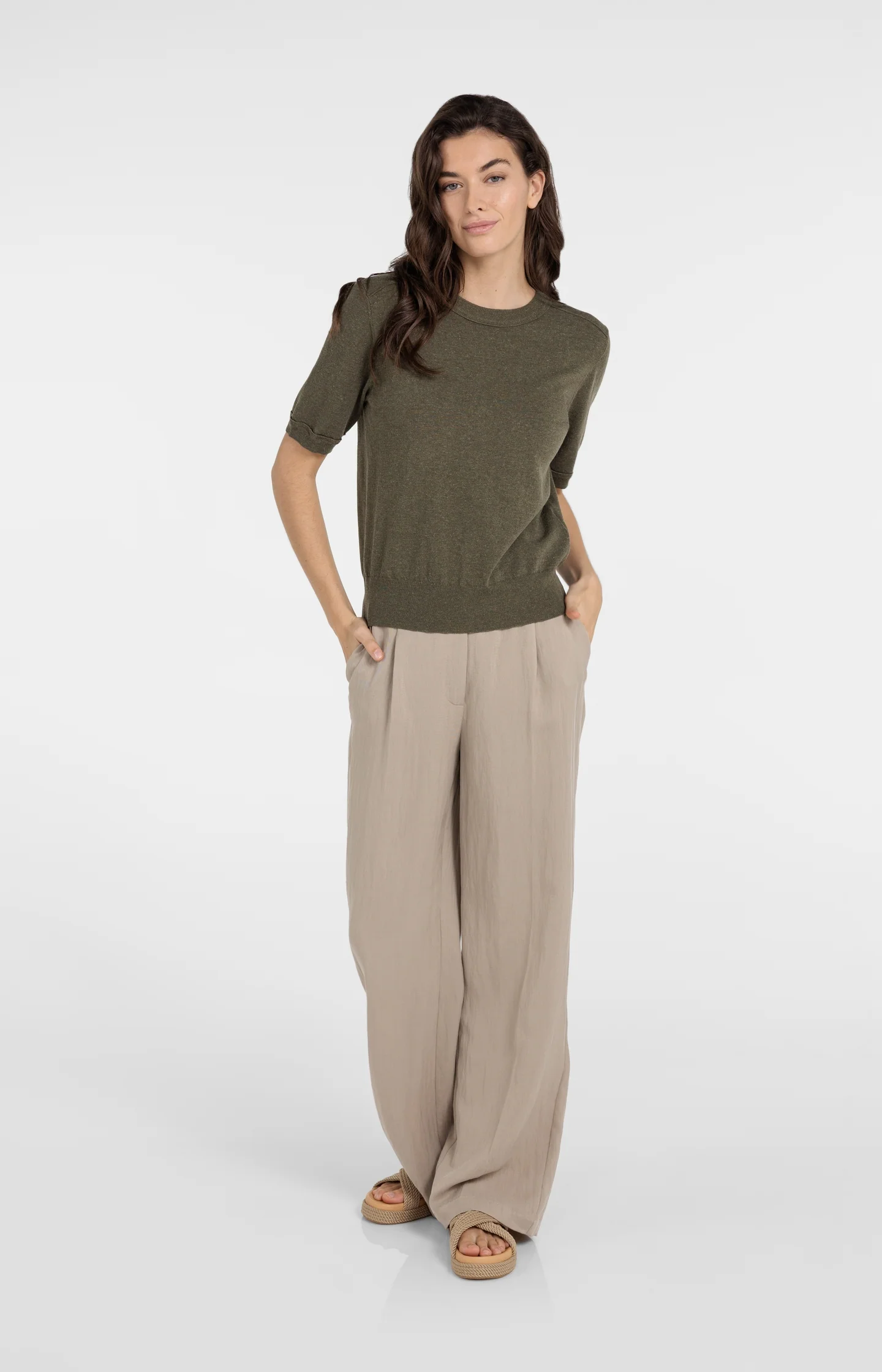 Knitted top with short sleeves and ribbed trims - Image 7