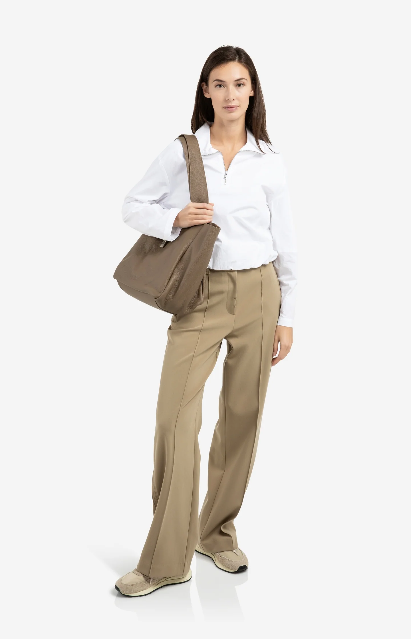 Leather shopper with wide handles and twist lock - Image 5