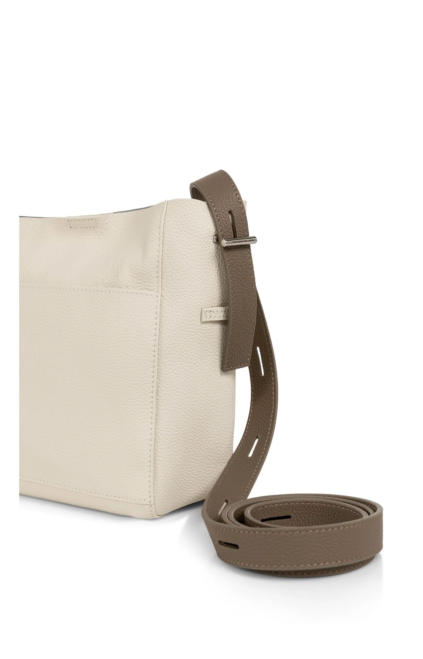Leather shoulder bag with detachable inner pouch - Image 7