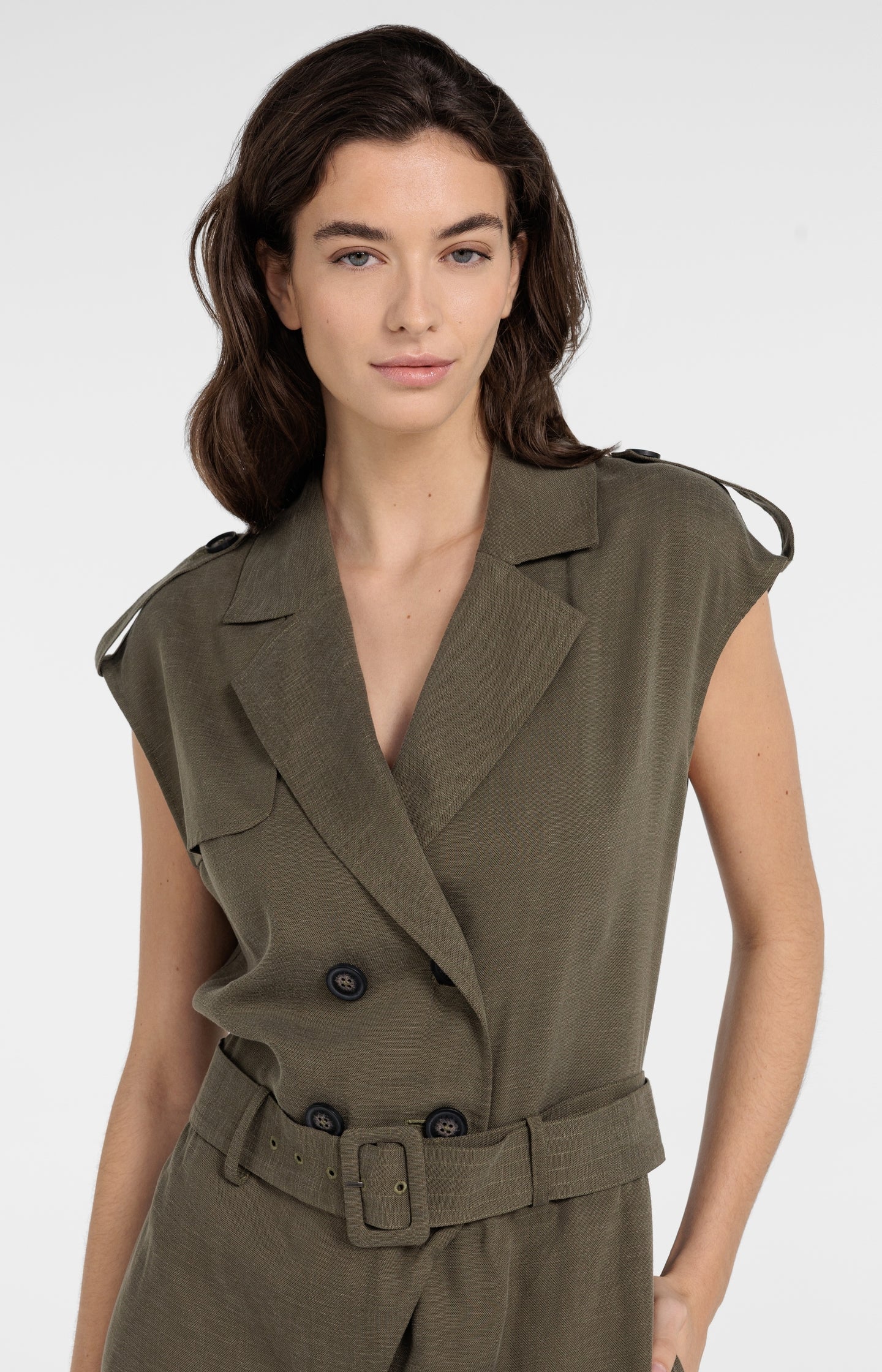 Linen blend jumpsuit with belted waist - Image 7