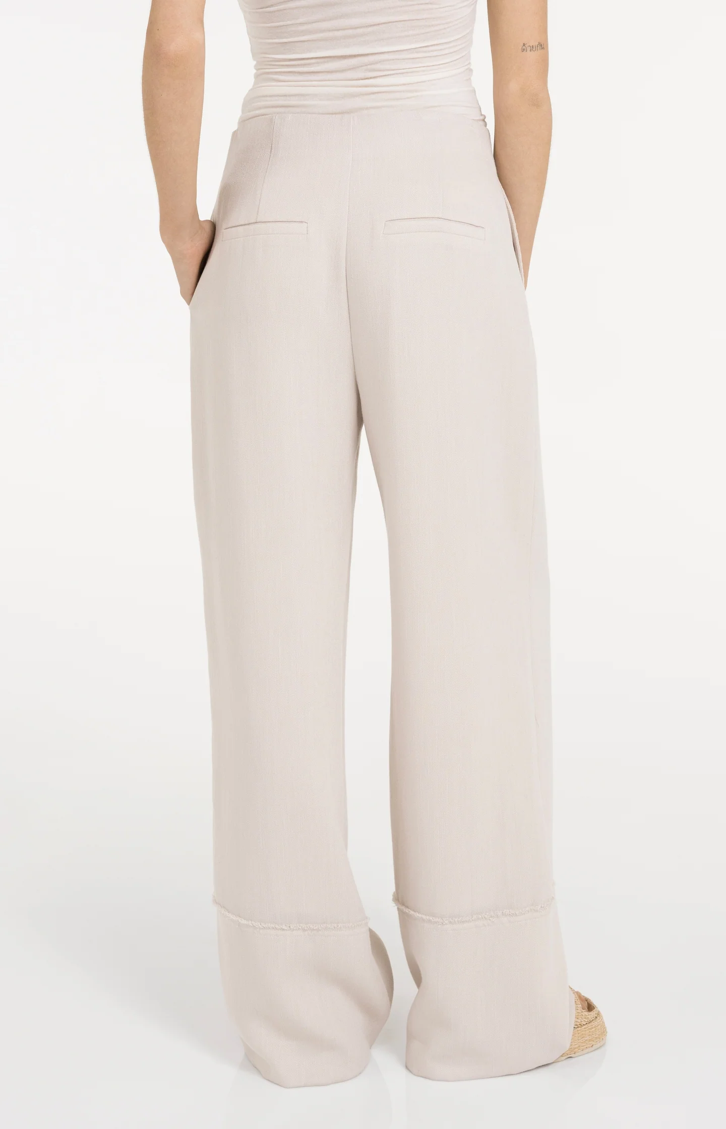 Linen blend trousers with wide legs and fringed details - Image 4