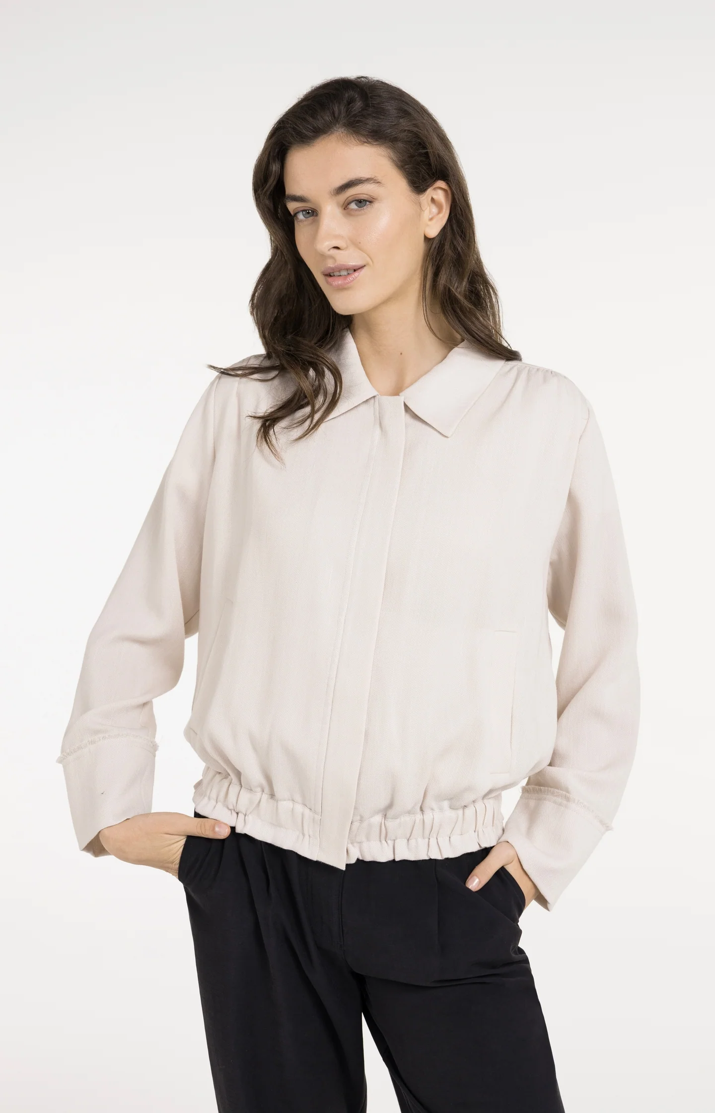 Linen blouse jacket with collar and elasticated hem - Image 3