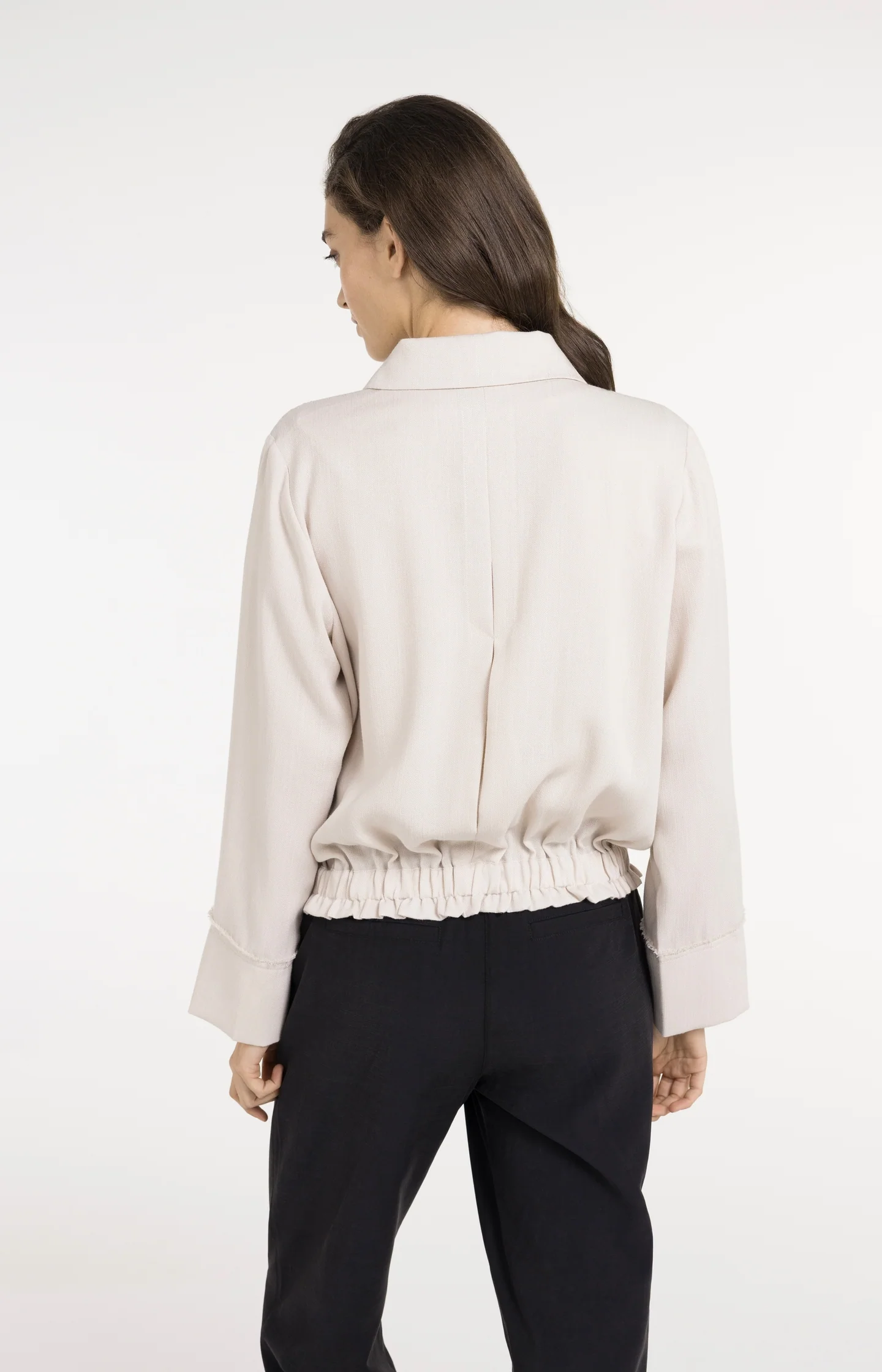 Linen blouse jacket with collar and elasticated hem - Image 5