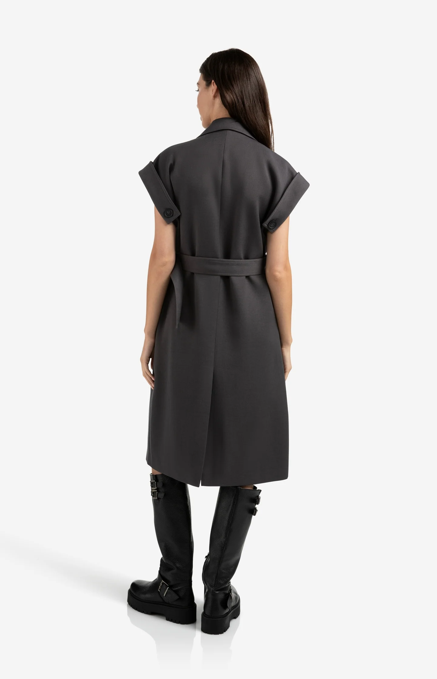 Long sleeveless coat with lapels and waist belt - Image 5