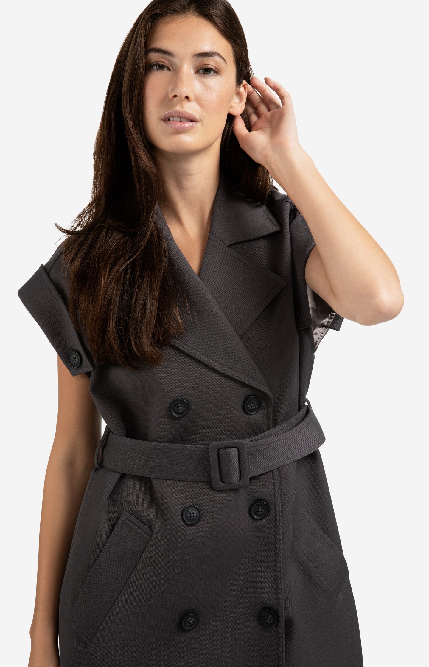 Long sleeveless coat with lapels and waist belt - Image 6