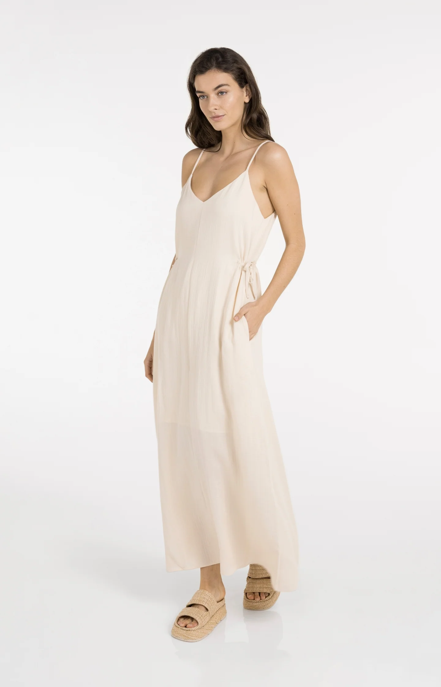 Long strappy dress with drawstrings - Image 5