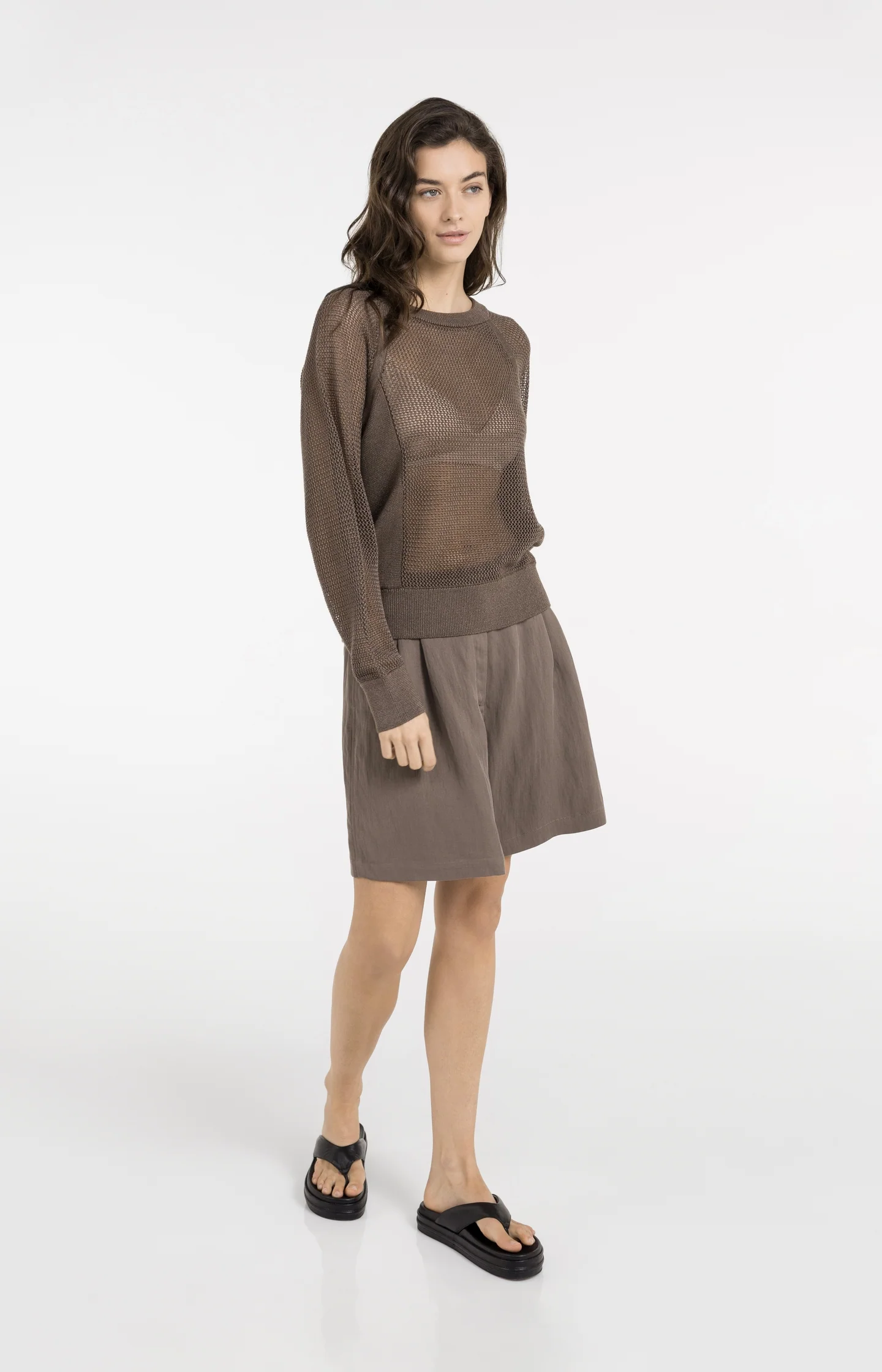 Mesh-stitch knitted sweater with raglan sleeves - Image 7