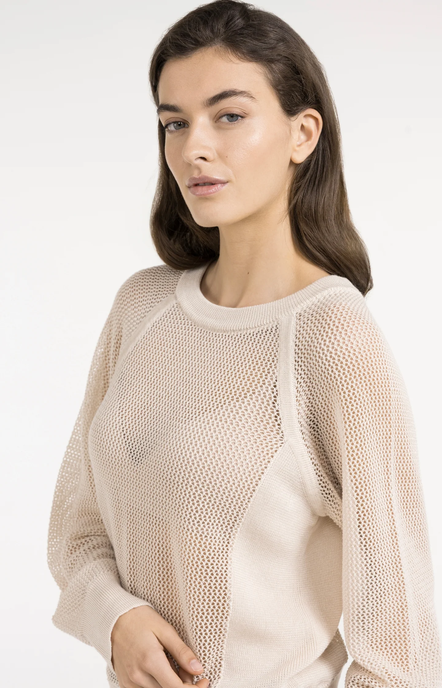 Mesh-stitch knitted sweater with raglan sleeves - Image 6