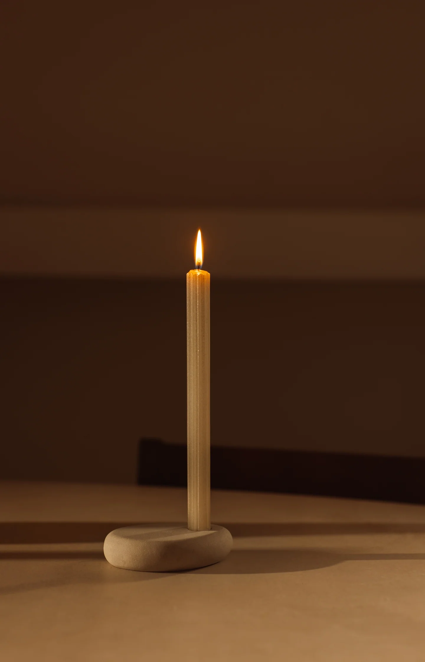 Metallic ribbed dinner candles - set of 4 - Image 5