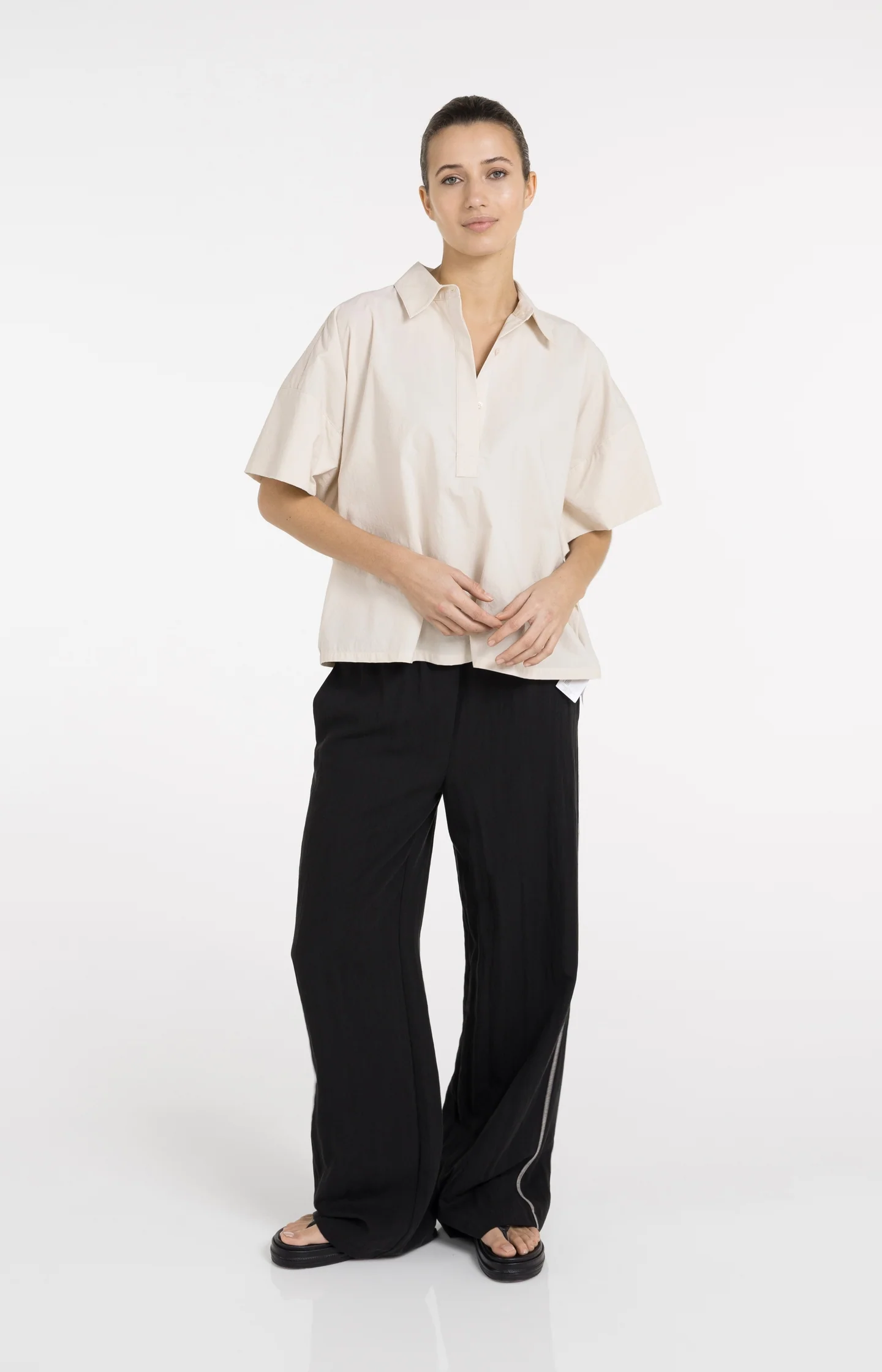Oversized blouse with sleeve detail - Image 5